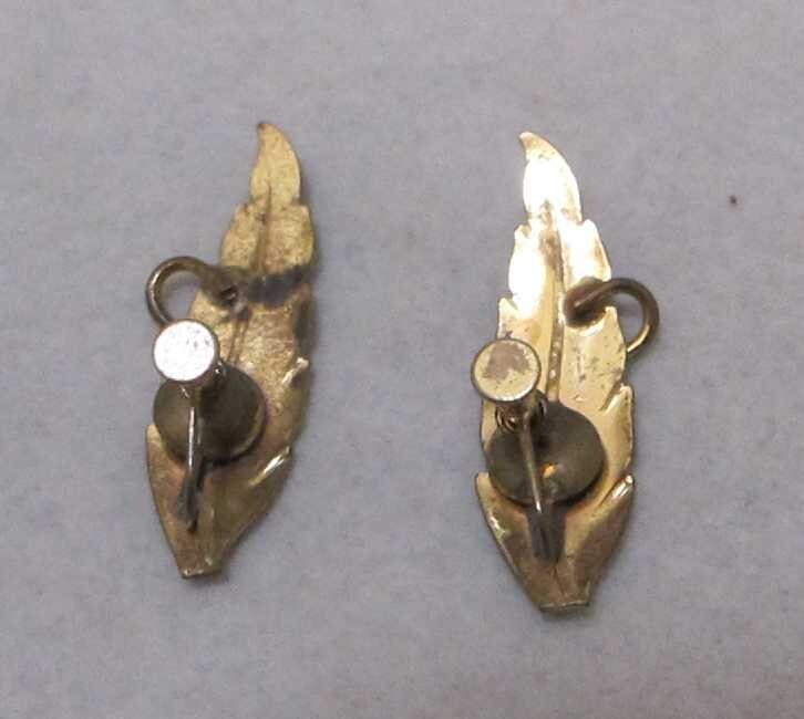 Vtg Light Teal Blue Enamel Gold Tone Slender LEAF Screw Back 1-1/2” Earrings