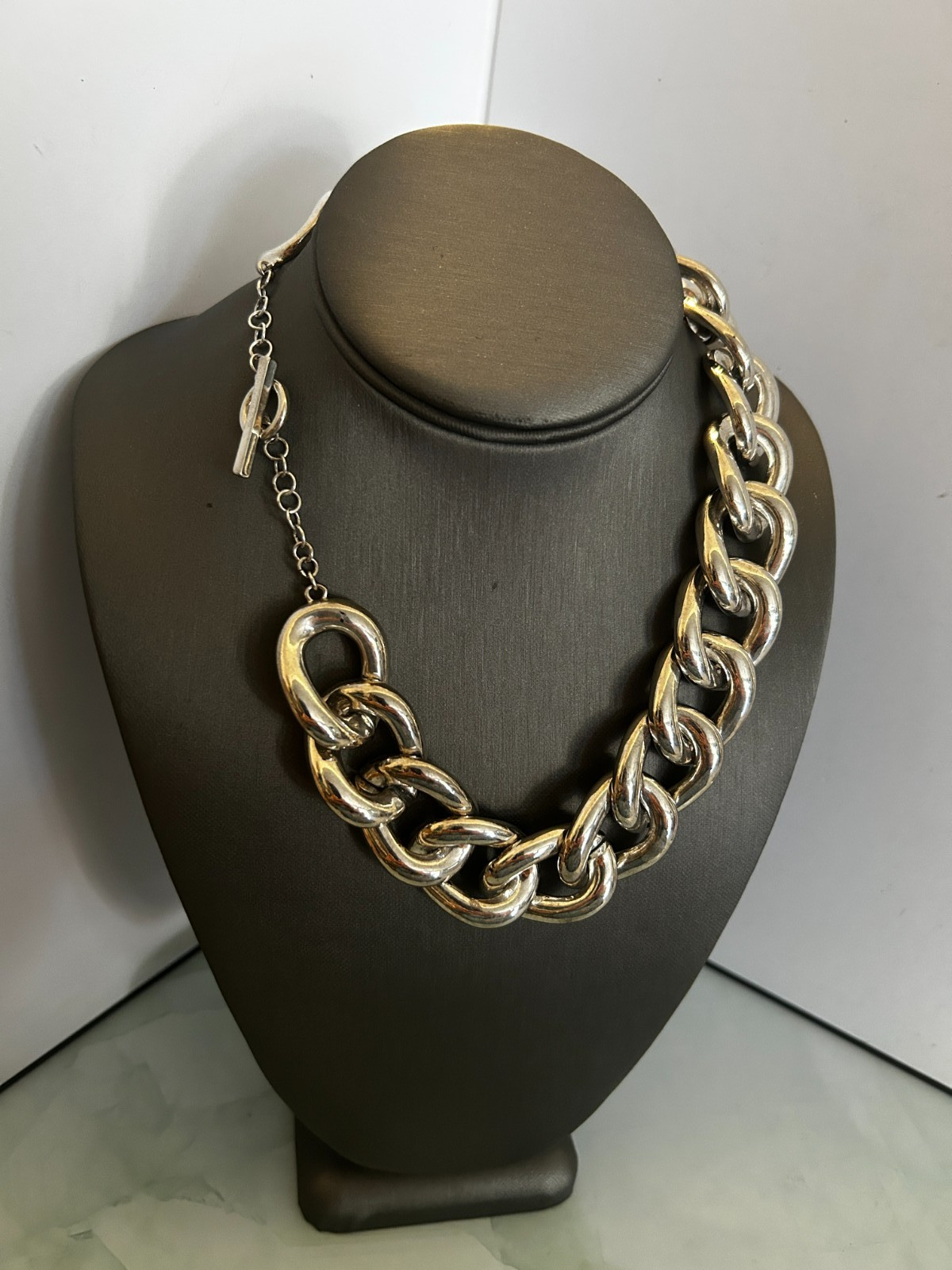 Chunky Links Silver Tone Chain Necklace with Toggle Closure, 15″ plus Extender