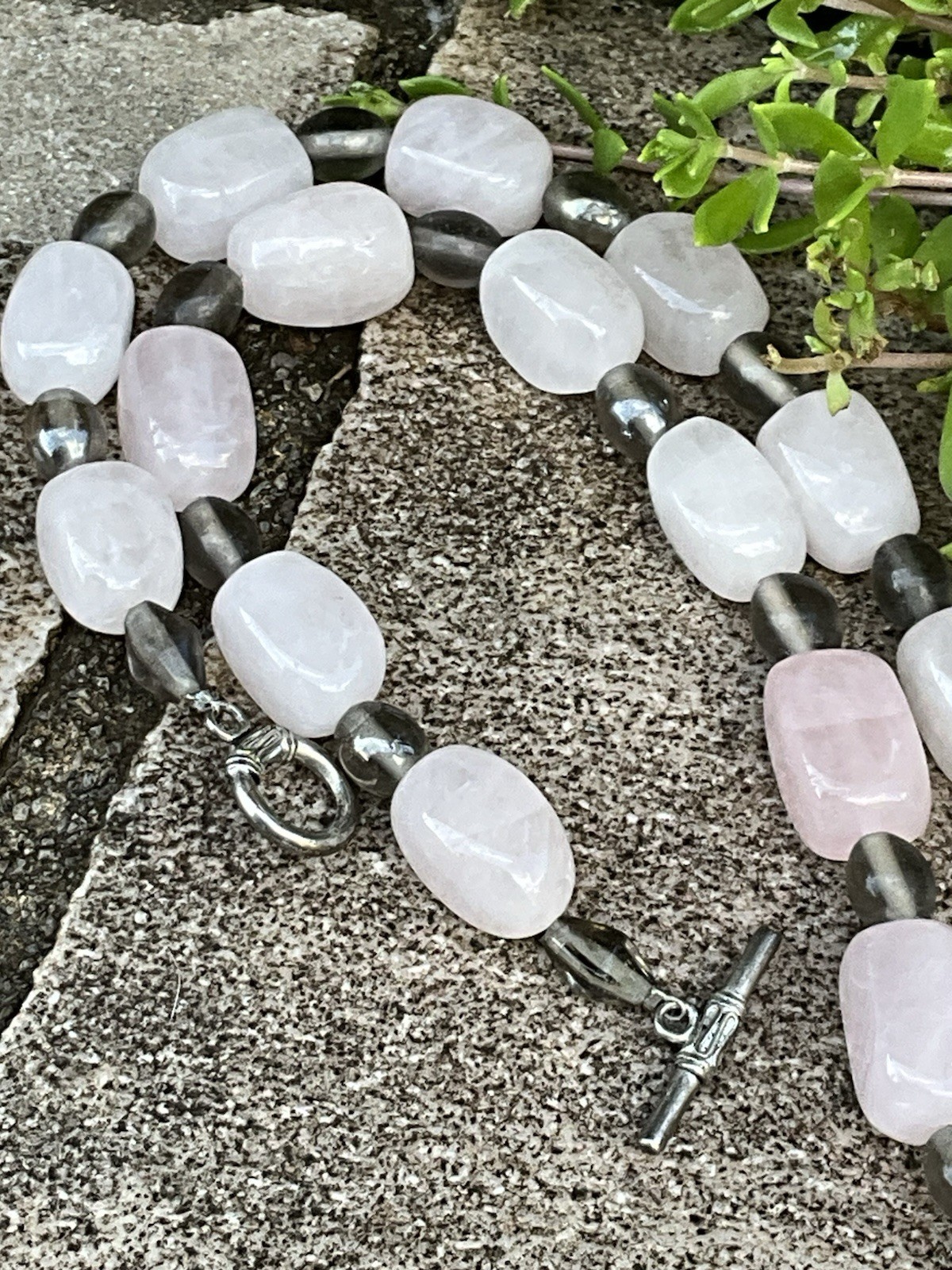 Vintage Pink Rose Quartz Stone Bead Necklace Jewelry
