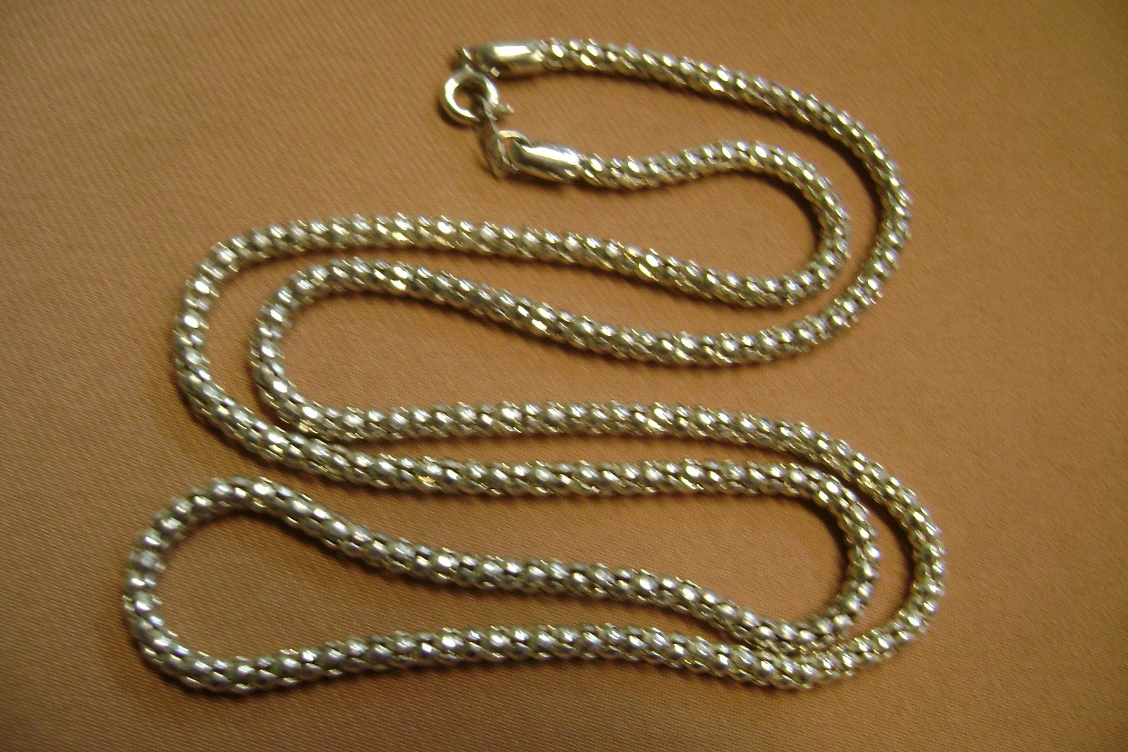 VINTAGE 18KT. GP WHITE GOLD 24″ POP CORN CHAIN NECKLACE