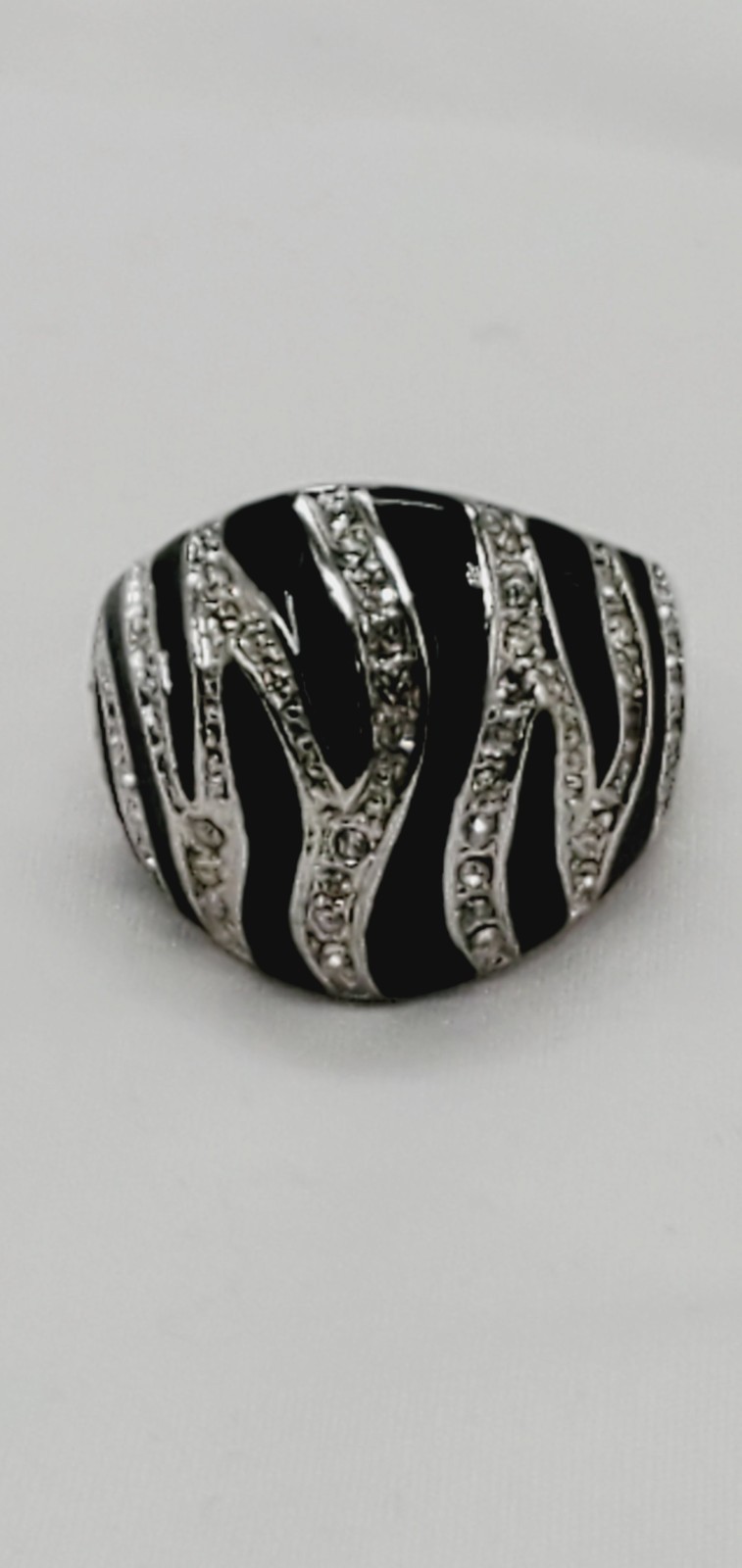 silver-tone and black enamel with rhinestone domed shaped size 9.25 ring