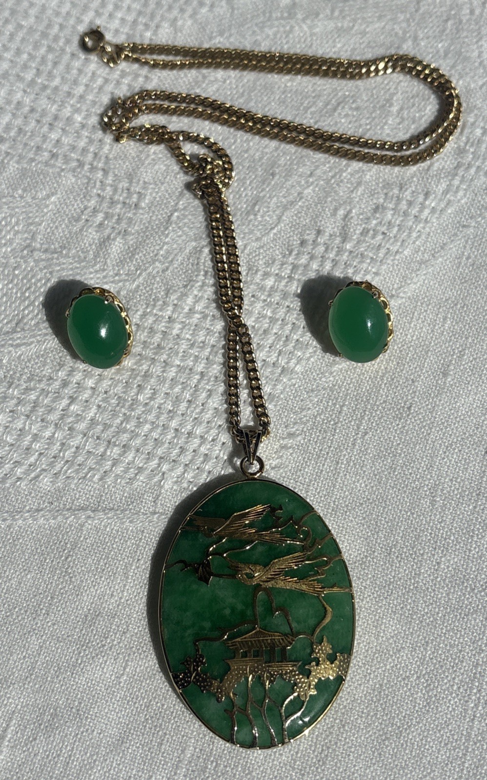 Vintage Jade Gemstone 2”x1.5”Pendant w/gold Tone Dragon Overlay,2 Jade Earrings