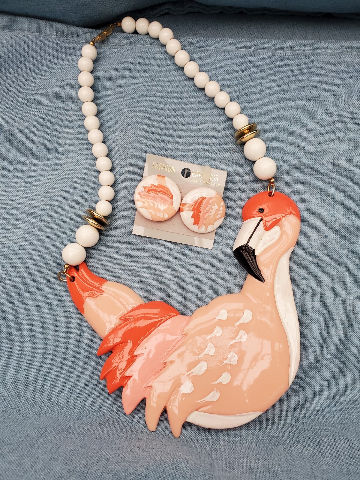 Vintage Chunky Resin Statement Necklace Resin Pink Flamingo New old stock