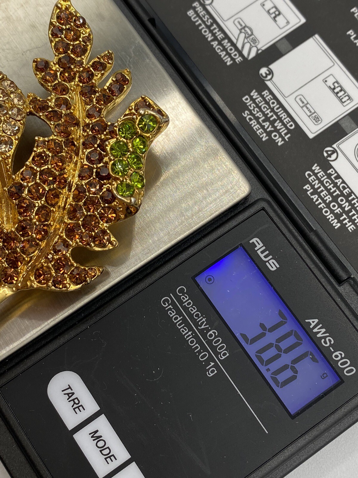 Brooch Kenneth J Lane KJL Signed Leaf Leaves Rhinestones Gold Tone With Box NICE