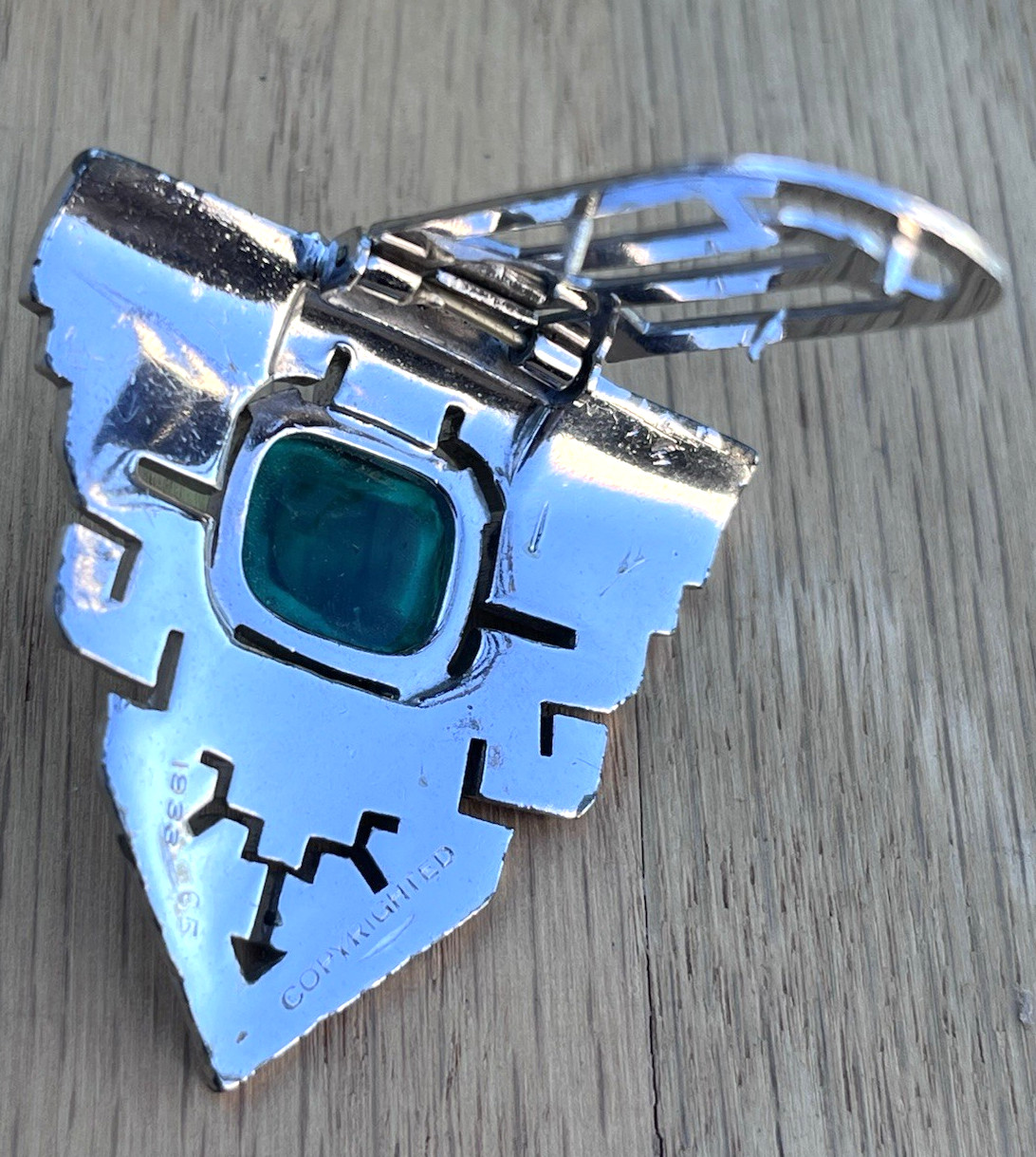 Antique 1933 Green Glass Art Deco Triangle Scarf Dress Clip Brooch Pin Set