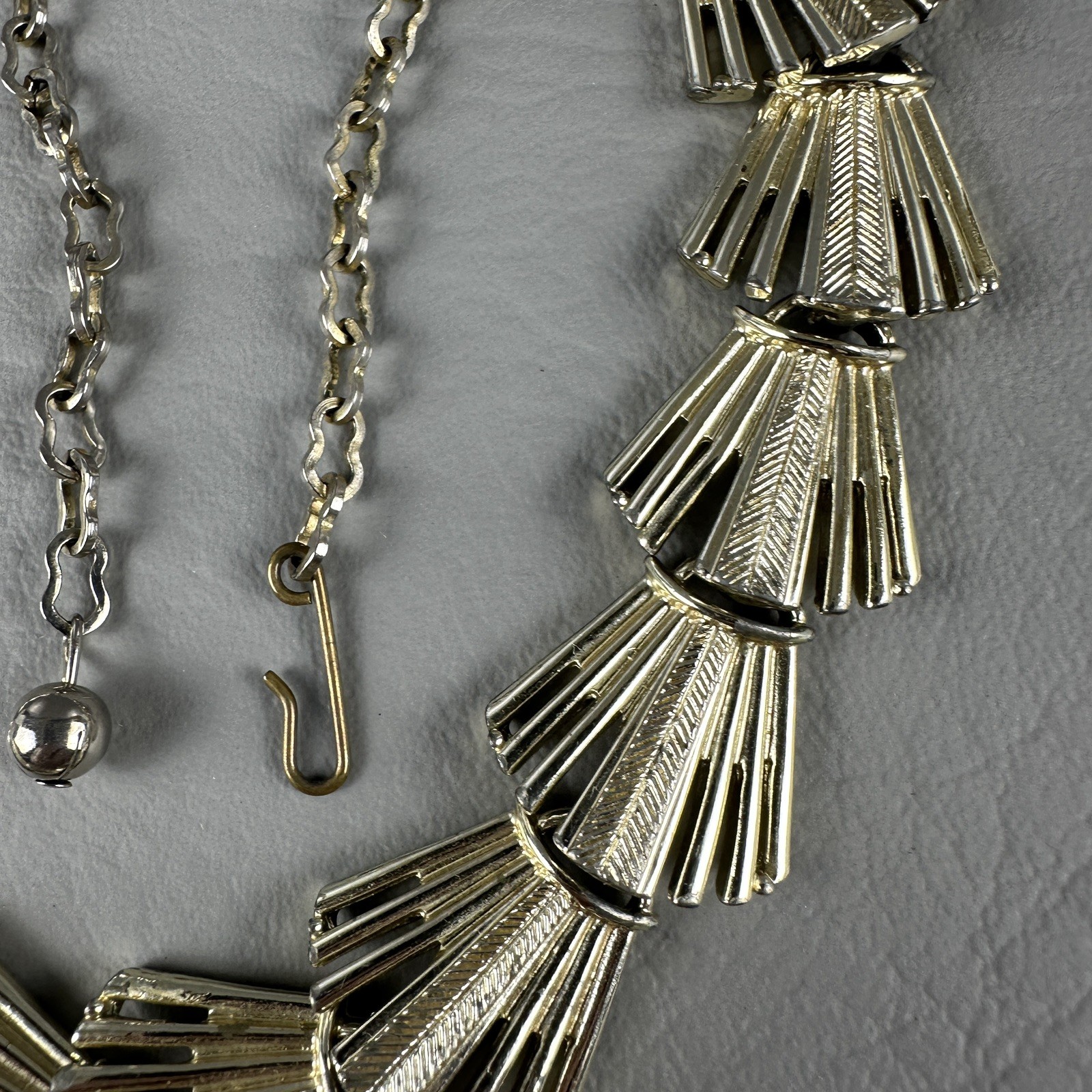 Vintage Art Deco Link Necklace Gold Tone Fan Statement Adjustable 13–14″