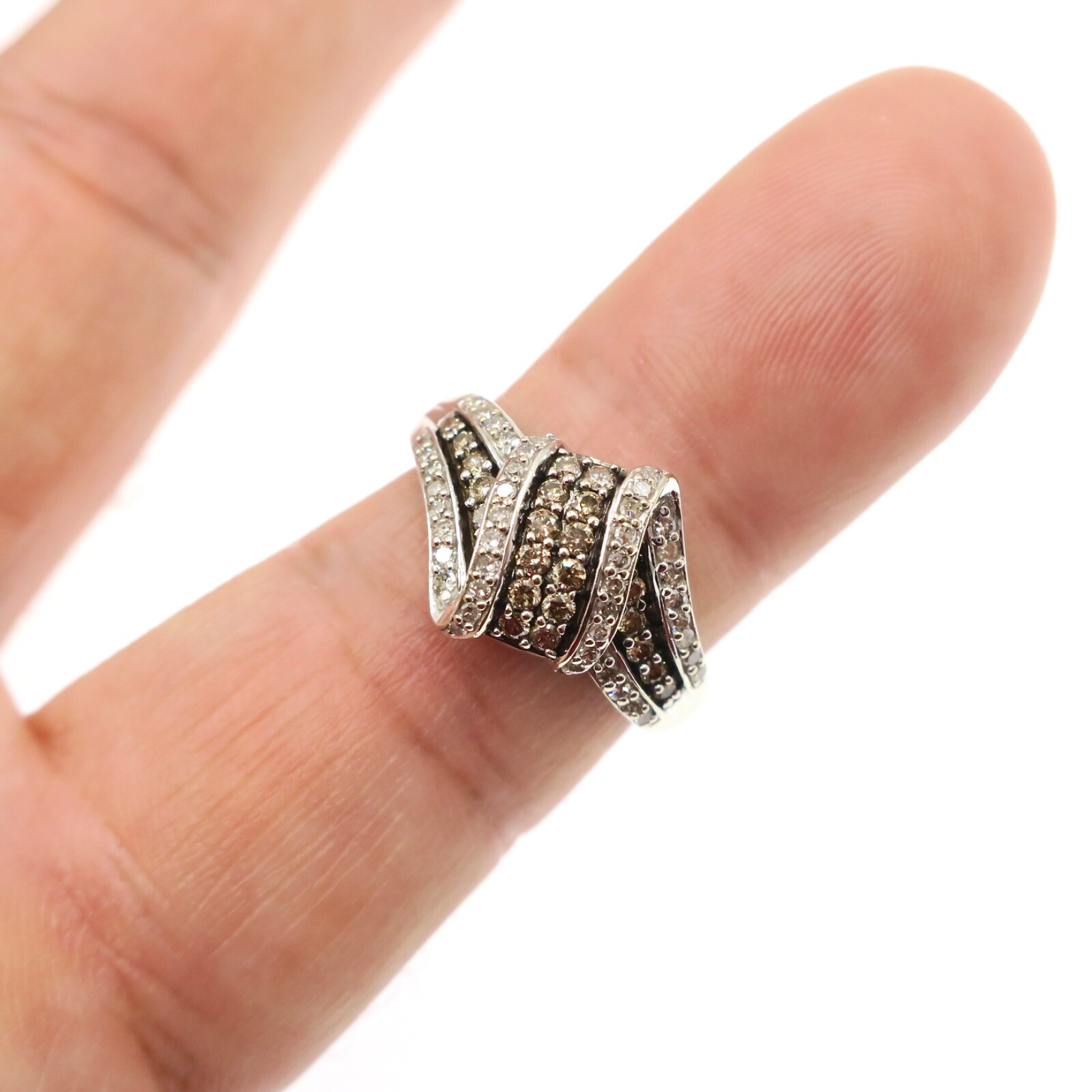 10k Solid White Gold Natural Champagne Colored and White Diamond Ring Size 7