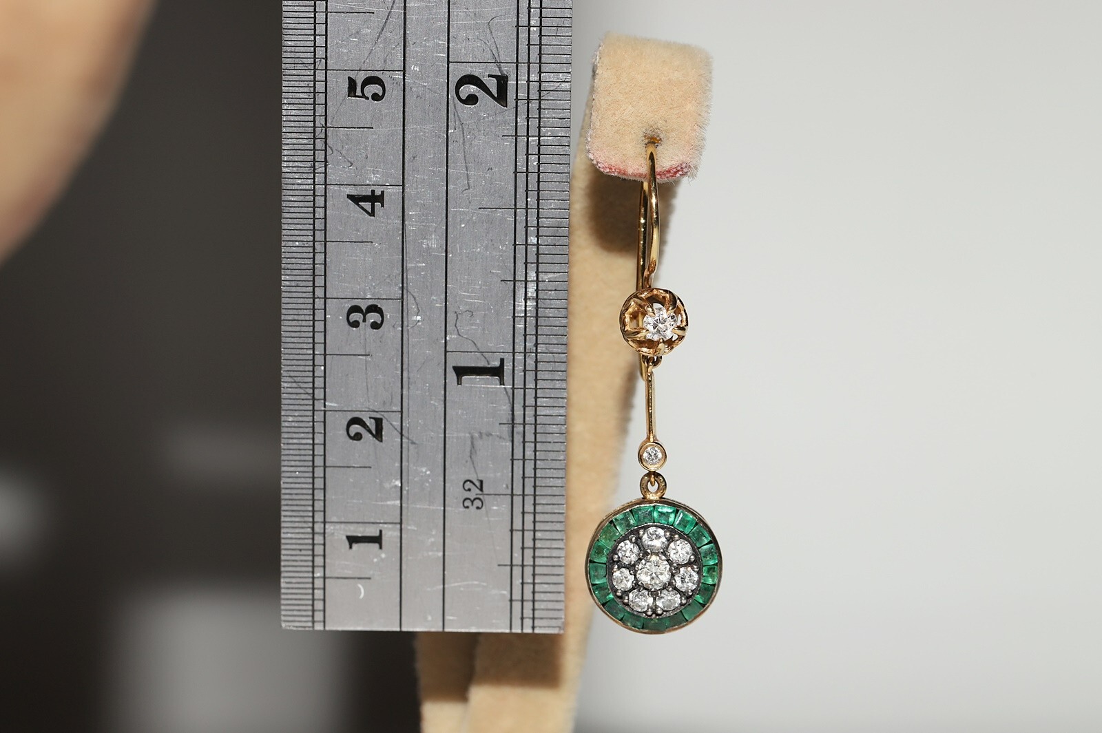 New Made 14k Gold Natural Diamond And Caliber Cut Emerald Decorated Earring