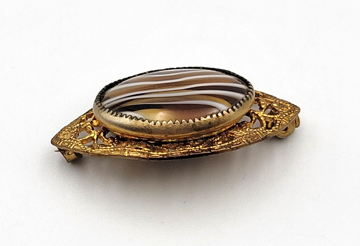 Antique Banded Agate Gold Tone Filigree Brooch C Clasp