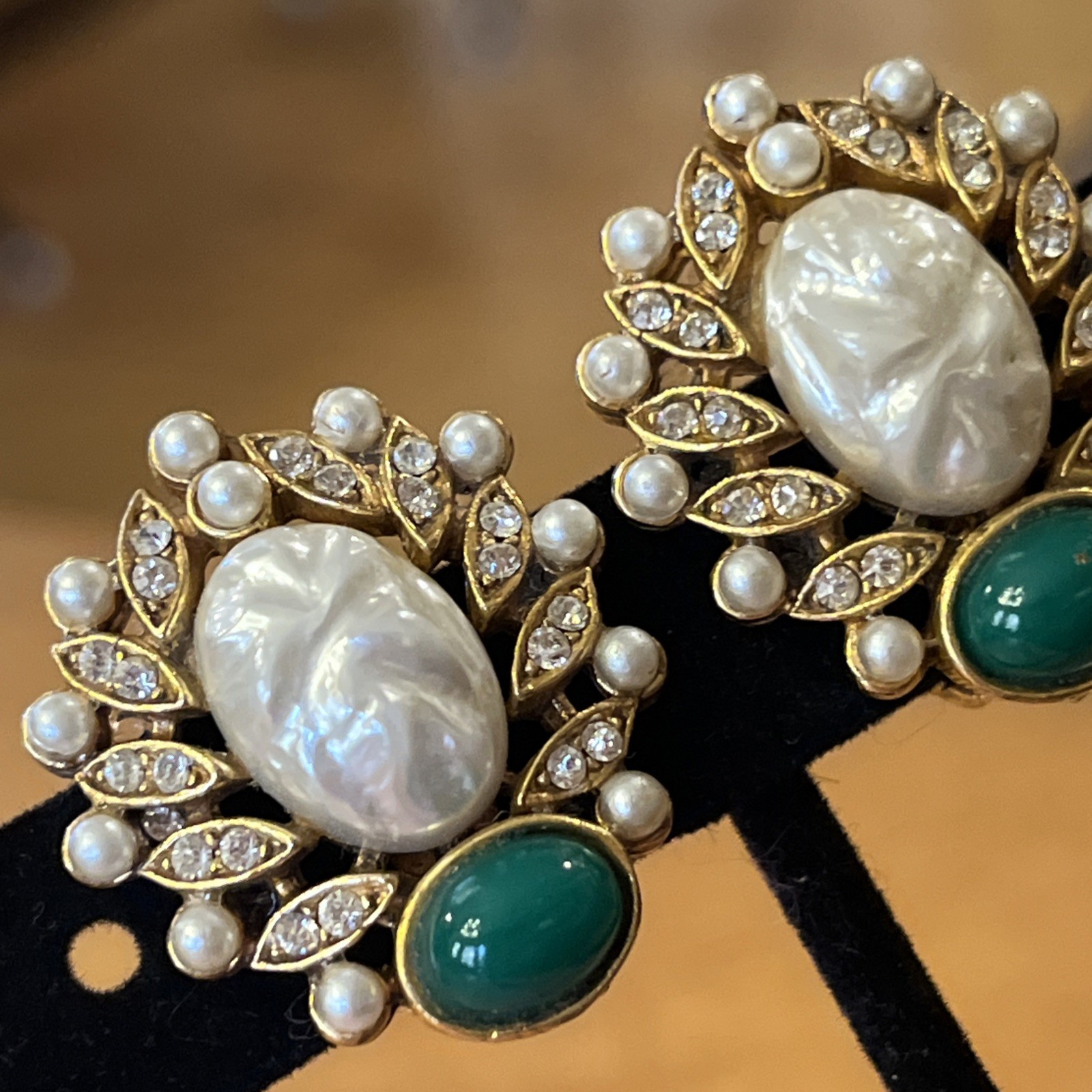Vintage Faux Mabe & Many Pearls Green Glass Gripoix Cabochon Clip On Earrings