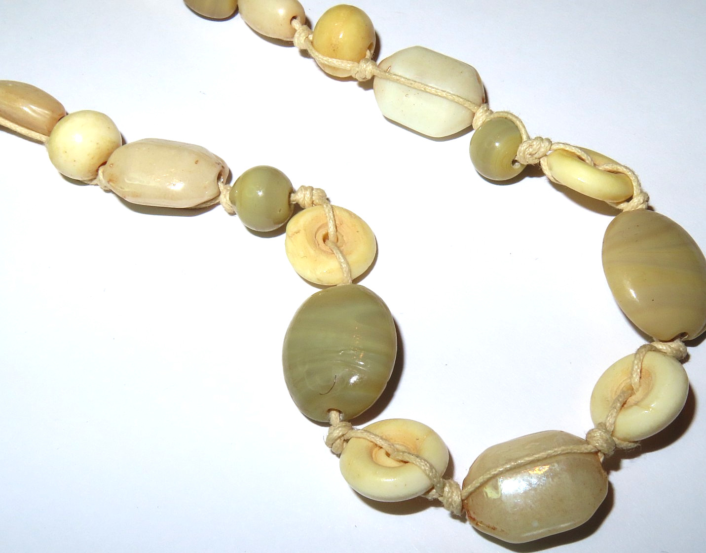 Vintage Studio Art Knotted Glass Bead Necklace 20-23″ Earthtones