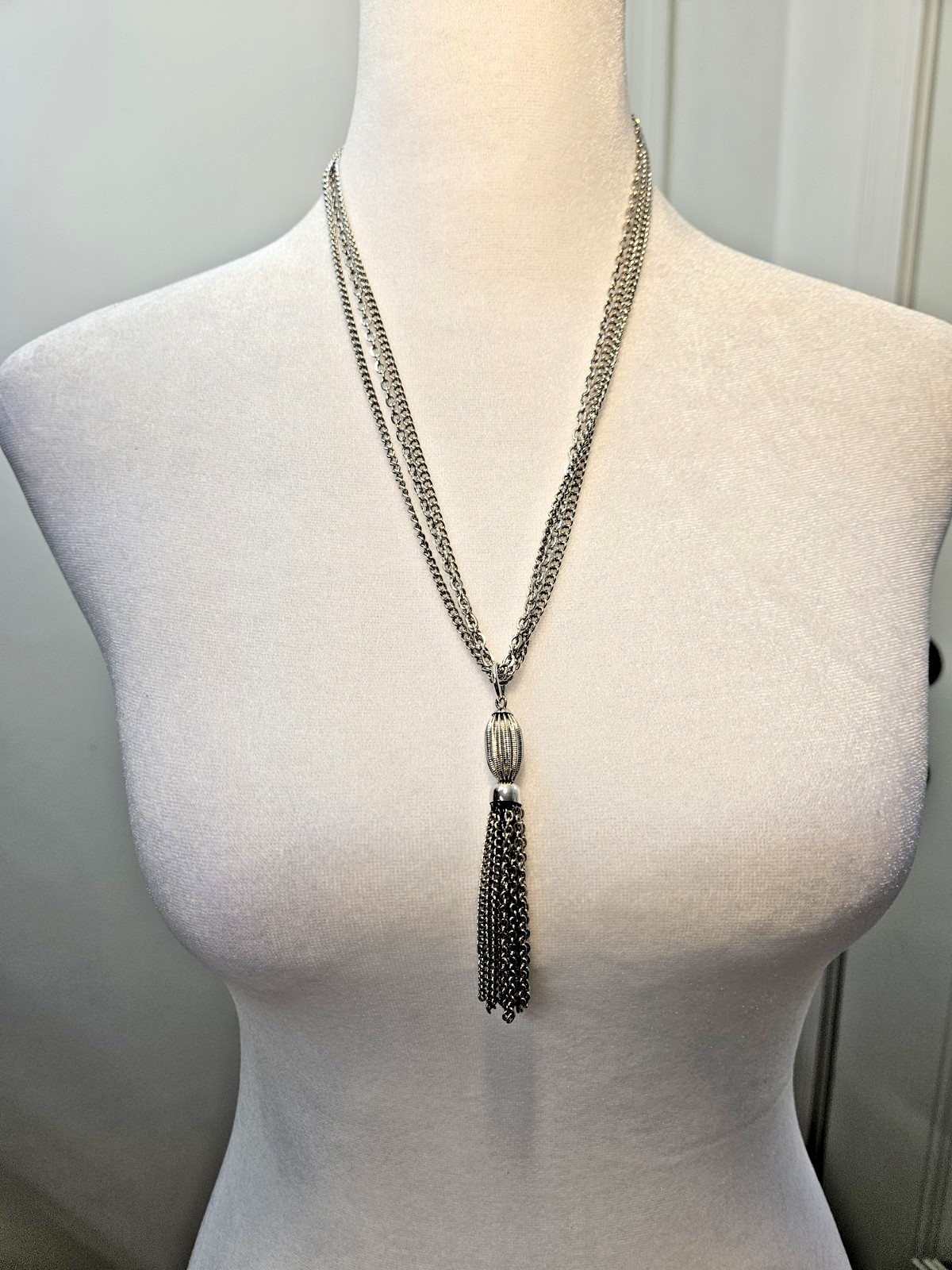 Tassel Pendant Necklace Vintage Silver Tone 22 Inches