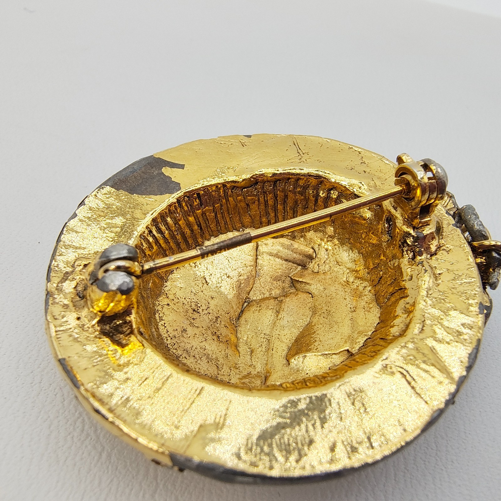 Vintage Sun Hat Brooch Gold Tone Rhinestone Faux Pearl Dangle Cottagecore READ