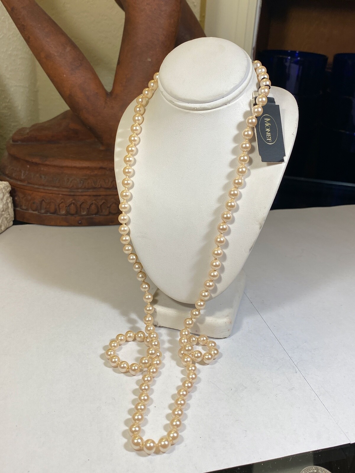 Monet NWT 30″ Faux Pearl Necklace 6mm Very Light Blush w/ Beige Undeertones