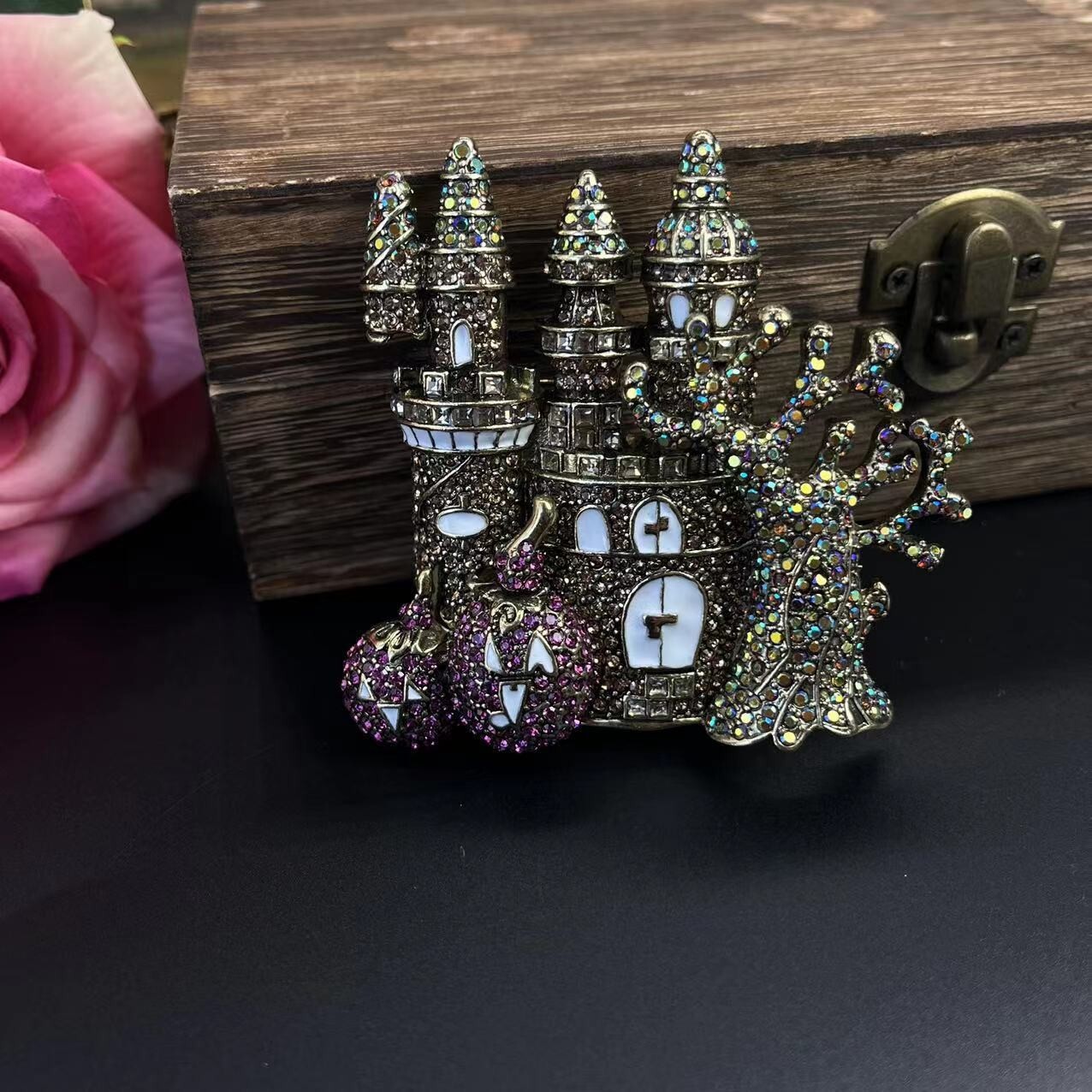 Literary Vintage Rhinestone Dream Castle Western Brooch Valentine’s Day gift