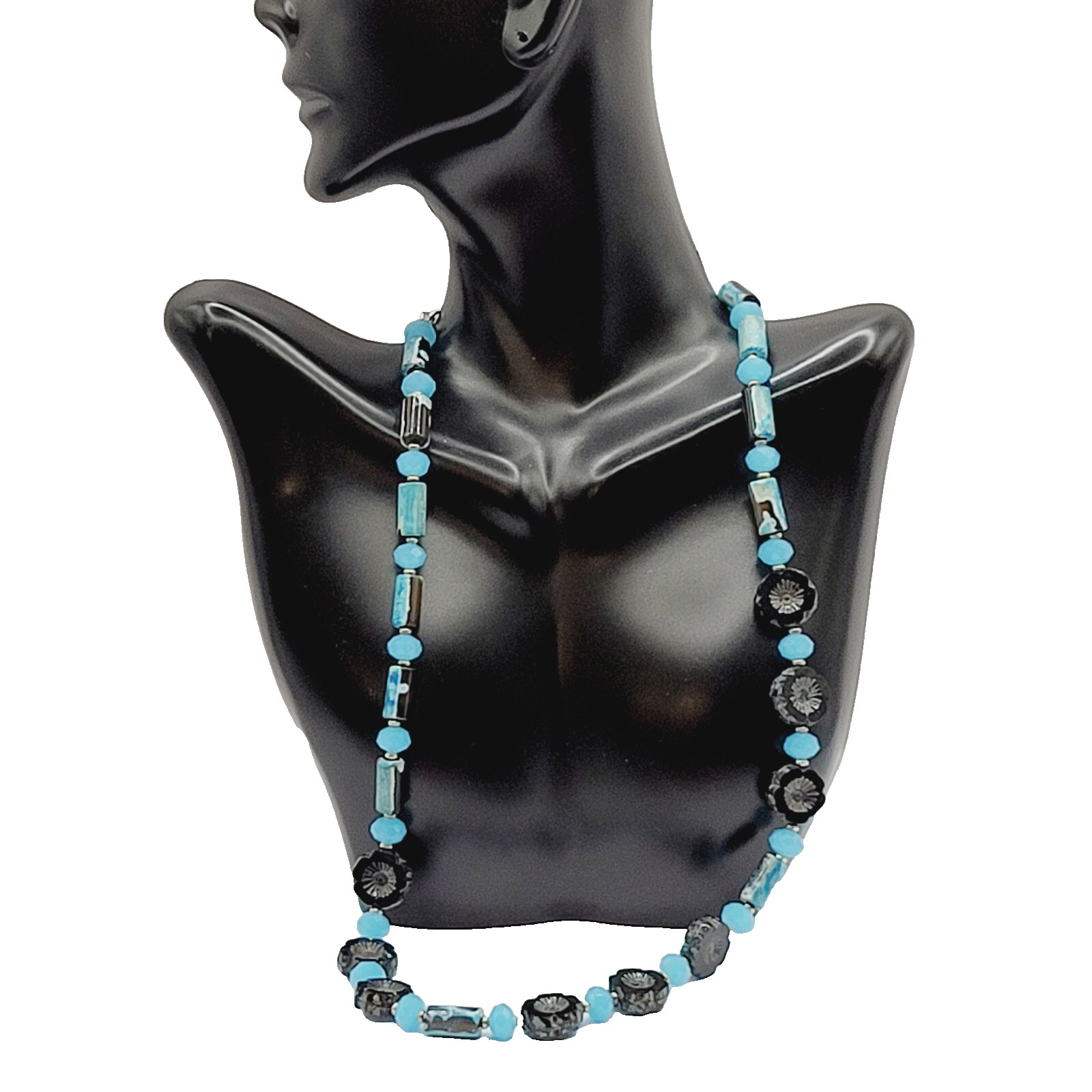 Black Glass Rosette with Chalcedony and Colorful Agate Silver Tone Vtg Necklace