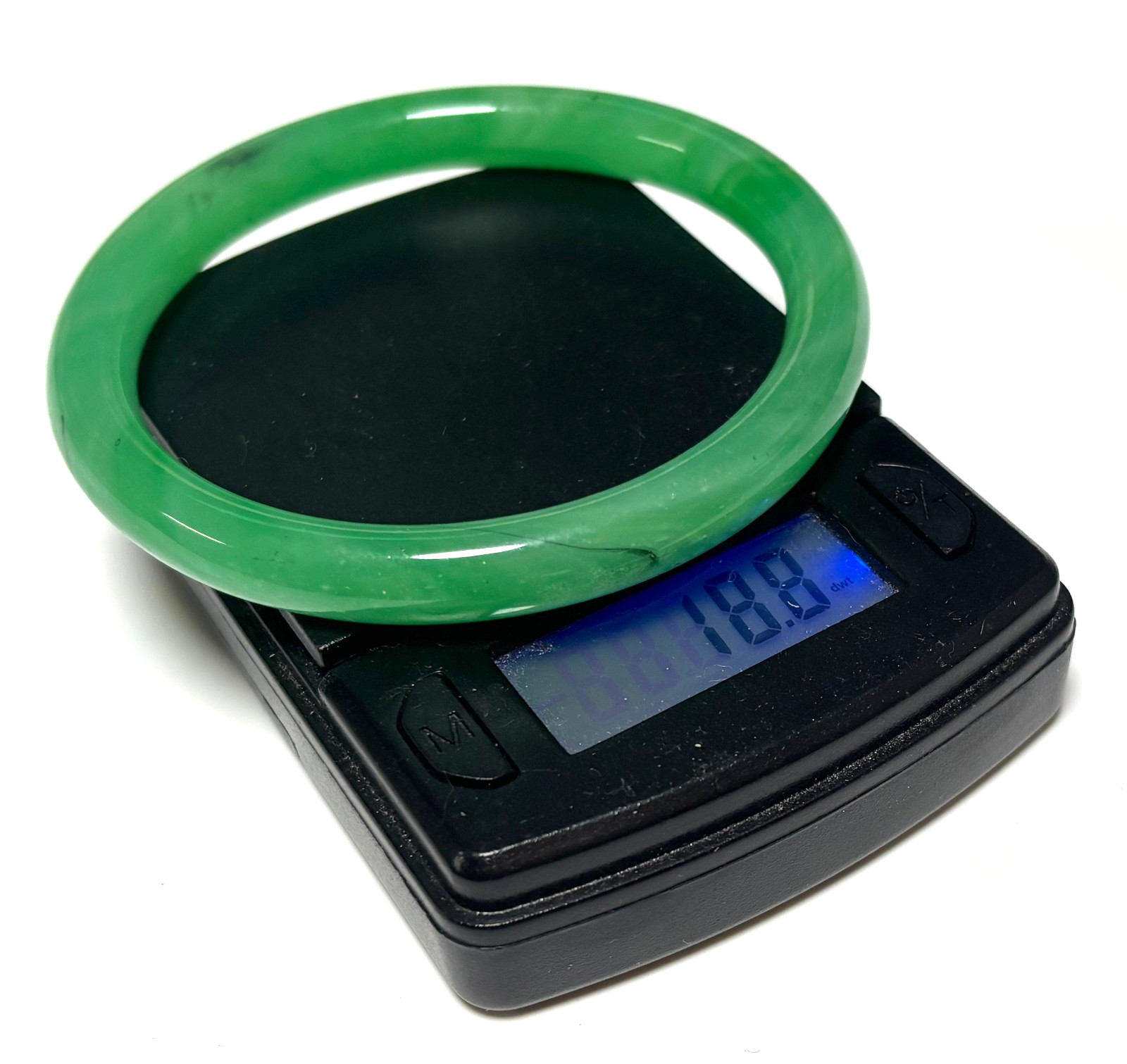 Vintage Faux Jade Green Glass Bangle Bracelet ~ 7.25in ~ 18.8g