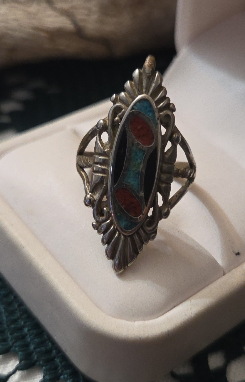 Vtg Artisan Silver Southwestern Turquoise Onyx Coral Chip Inlay Sz 7.5 Ring W76