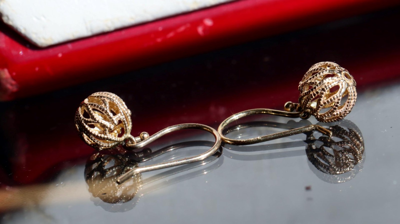 14k yellow gold earrings 7.5 mm gold ball 0.78″ dangle vintage 1.12gr N3686