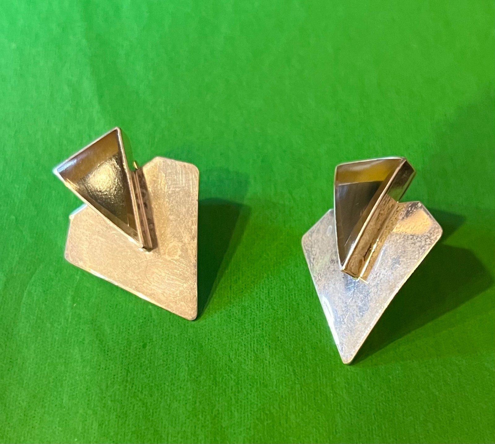 Vintage Peter Vadja Signed Sterling Silver MCM Arrowhead Inlaid Earrings