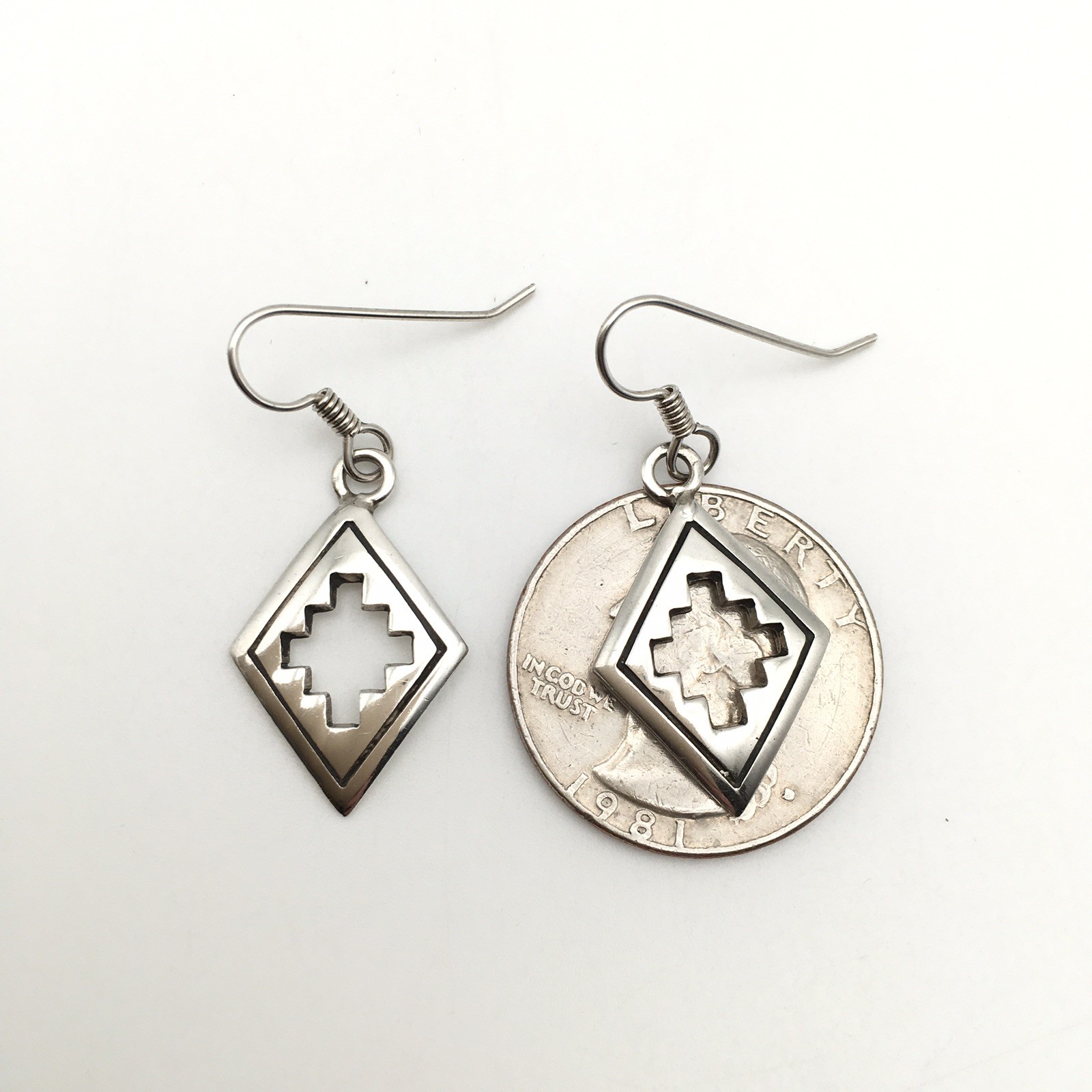 Vintage 925 Sterling Silver Signed Southwestern Hook Dangle Earrings 3.7g #14
