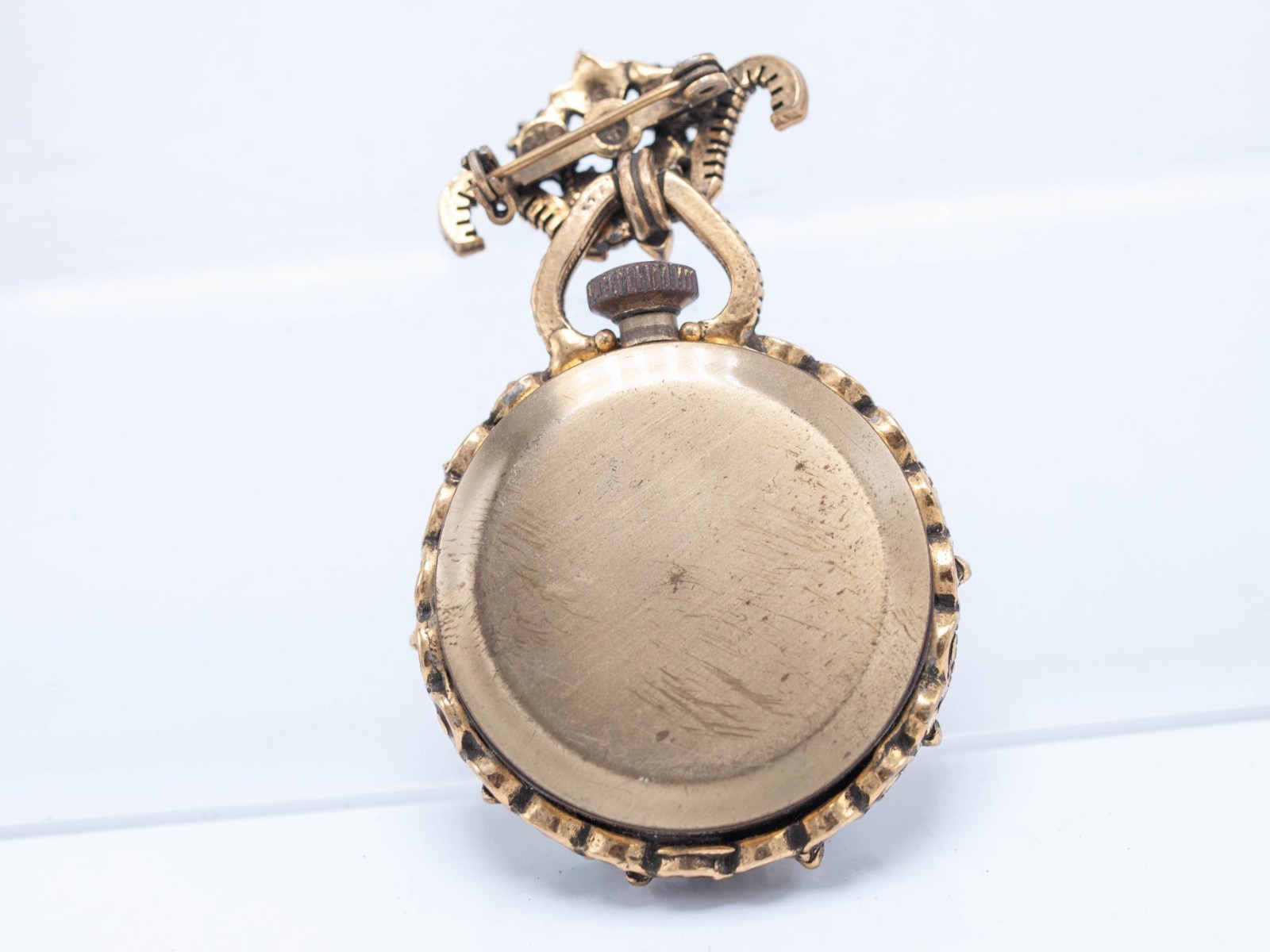 1957 – Ingraham Florenza 39mm Jeweled Pin Brooch Wind Watch – Not Running
