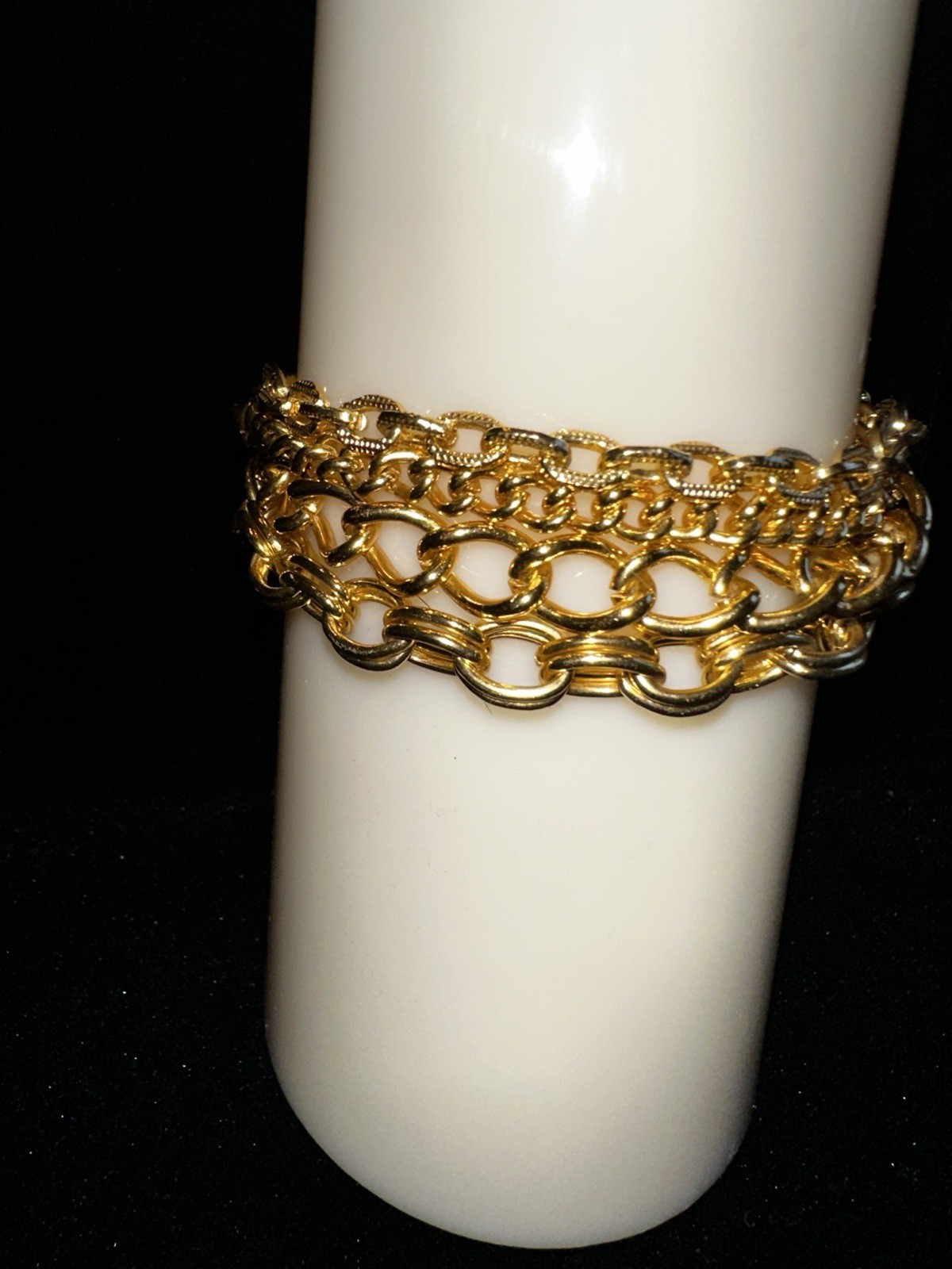 Vintage Beautiful 9” Gold Tone Multi Chained Bracelet Perfect For Daily Wear