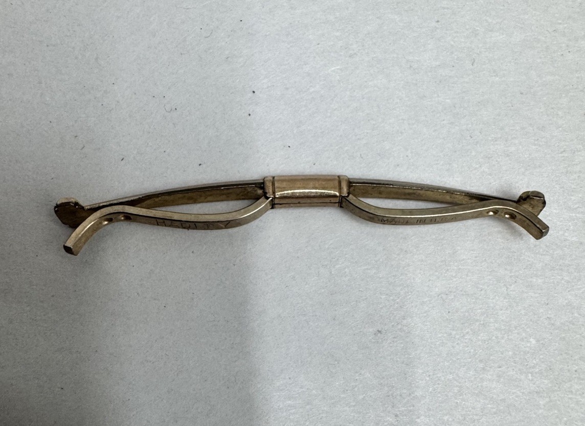 Vintage Hadley Gold Tone Dress Shirt Collar Bar Clip 2-1/8 Inches
