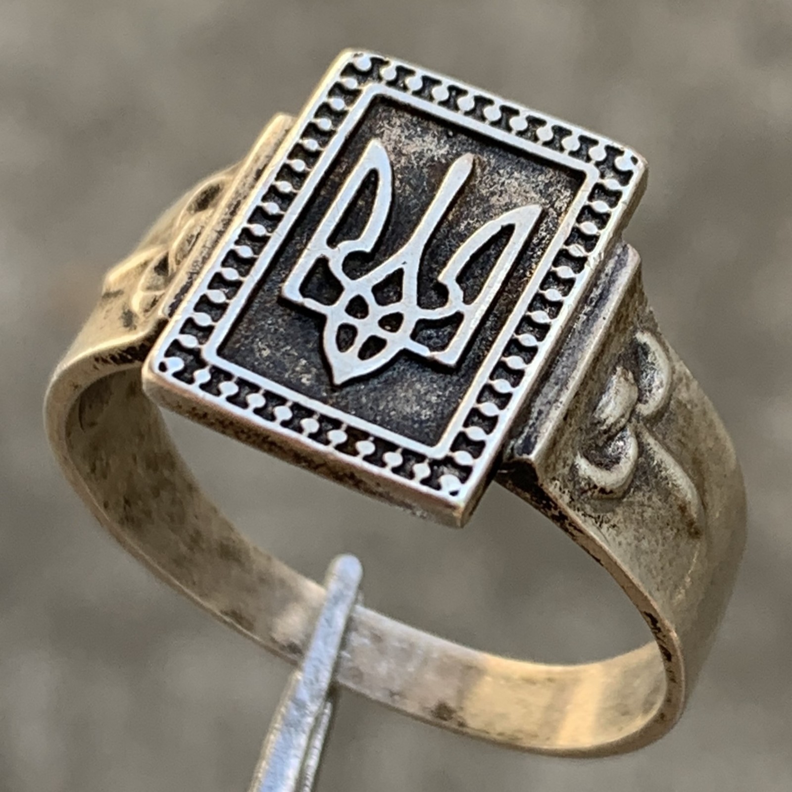VTG Ukrainian Tryzub Ring Sterling Silver 925 Men’s Patriotic Gift / 5.21 gram.