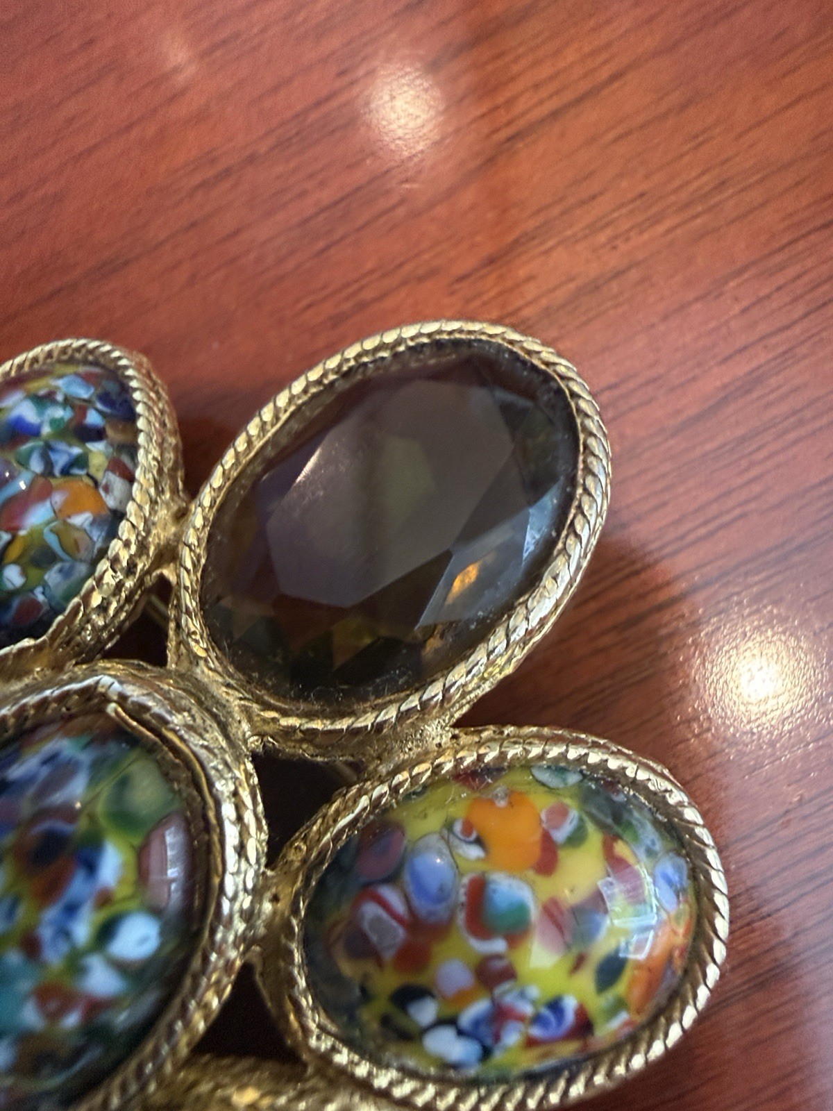 Vintage Brooch Mellifiore and Green Glass with Gold Cluster