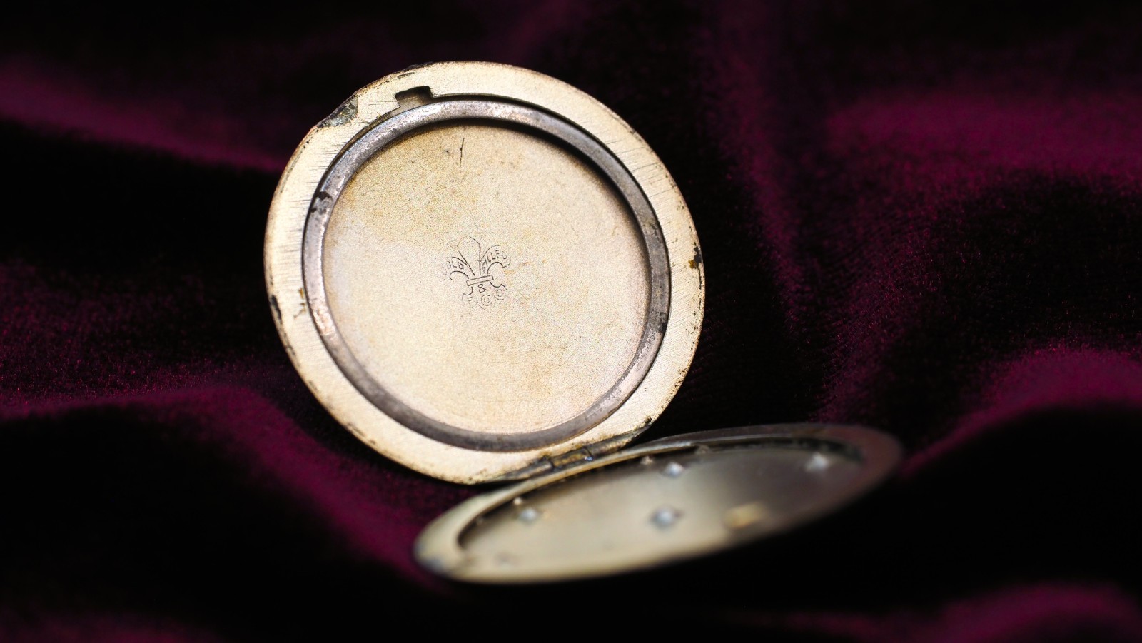 Victorian – F&C Co. – Gold-Filled Locket – Hexagram Star W/ Glass Gems – No Bail