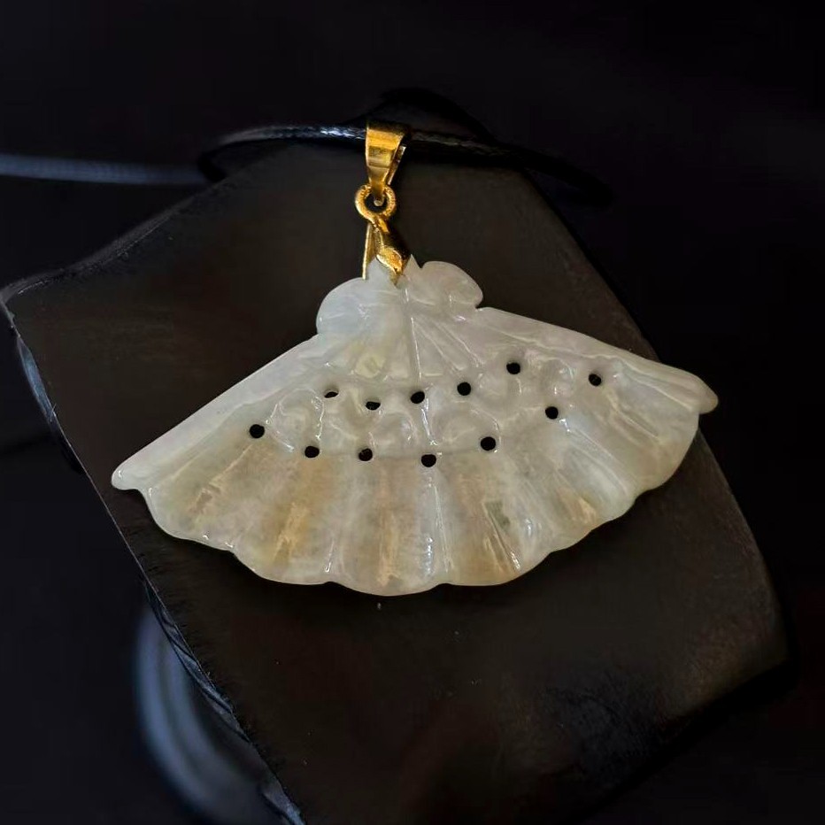 Vintage Natural Jade Jadeite Pendant Carved Fan, 5.6 g, 44x25mm, Free Necklace