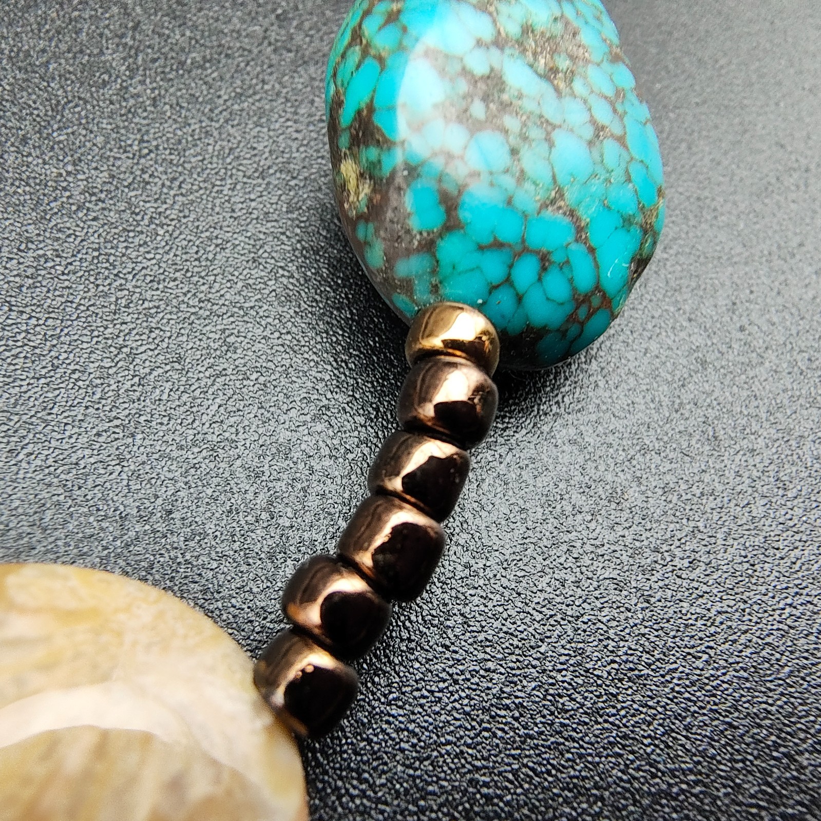 Vintage Southwestern Style Beaded Necklace Stone Bear Fetish Earthy Boho