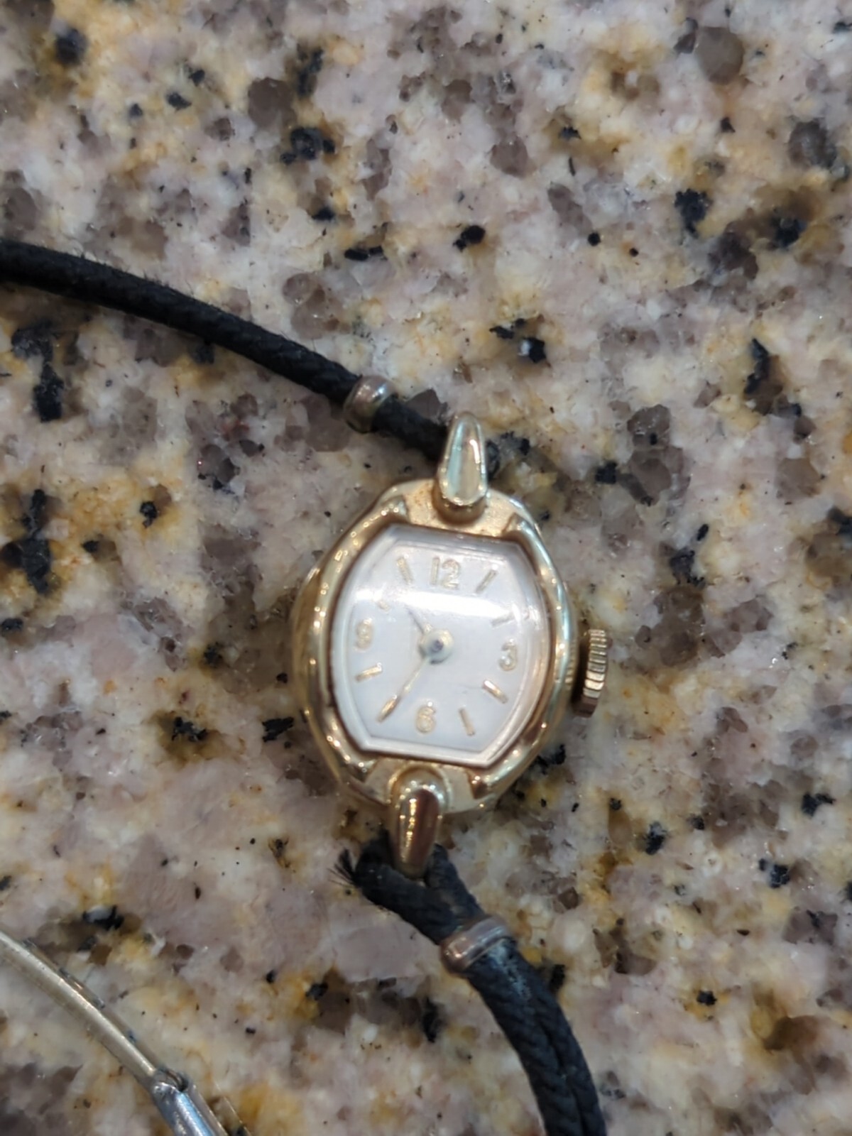 Vintage TIMEX Ladies Watch W/ Hadley 1-20 12k Gf Band