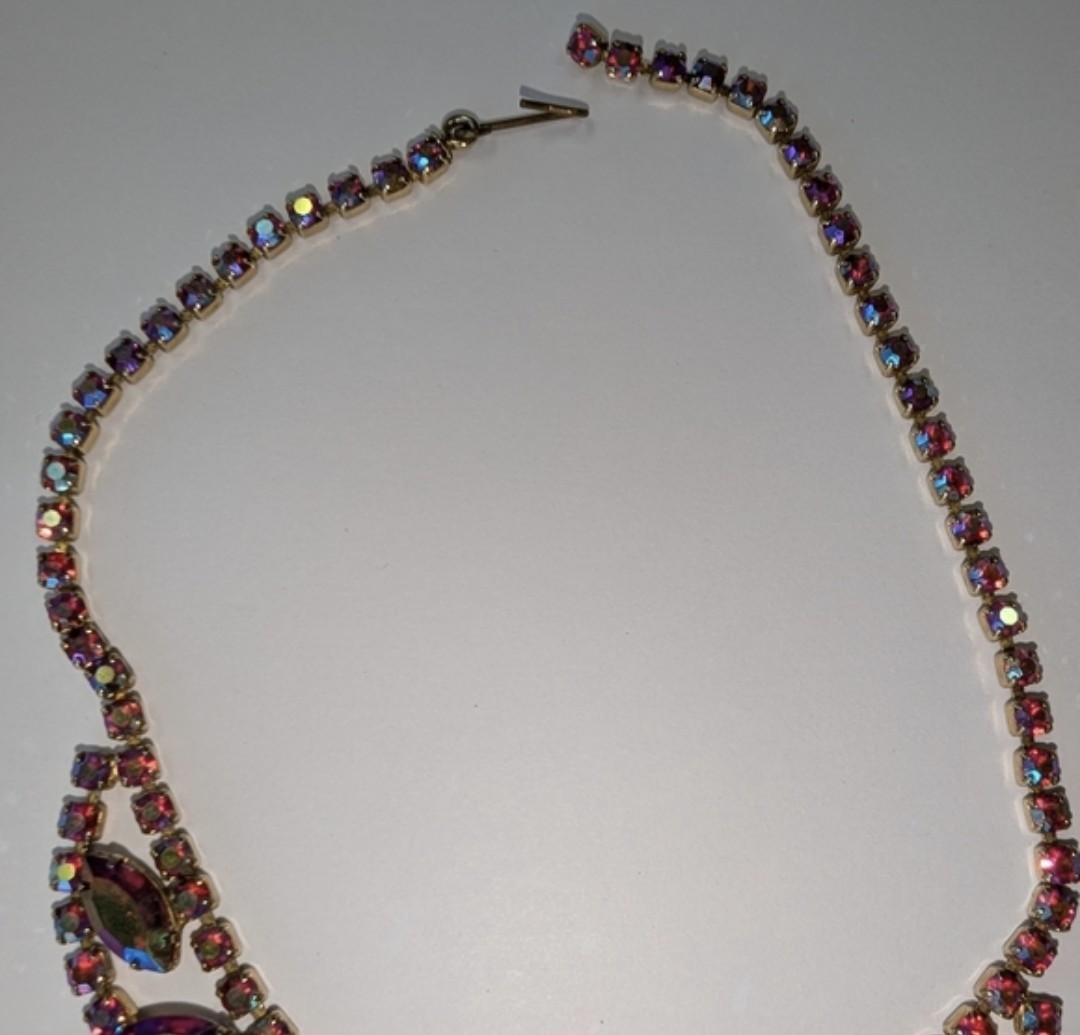 Red Aurora Borealis AB Crystal Collar Necklace Vintage Old Hollywood Glitzy