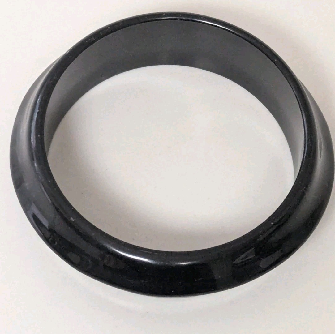 Vintage black bakelite bracelet MCM Modern “Swirl” Round Bangle