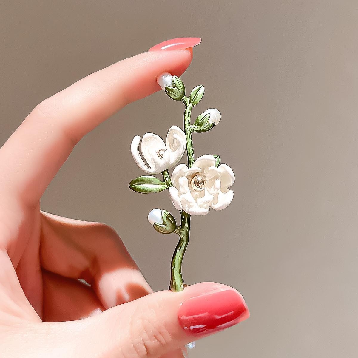 Vintage Magnolia Brooch Korean Ins Style Elegant Pin Jewelry Accessories Gift