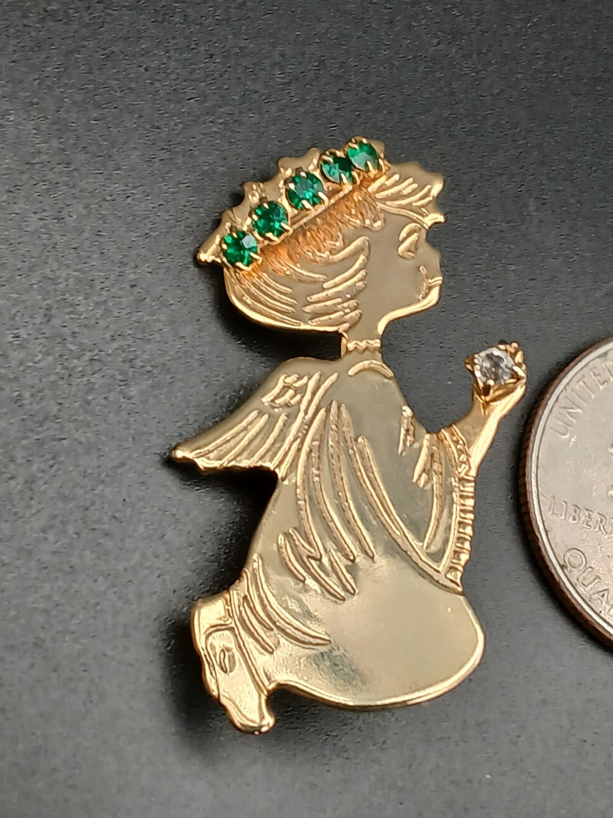 VINTAGE ANGEL PRAYING BROOCH PIN GOLD-TONE W/ RHINESTONES. GUARDIAN ANGEL