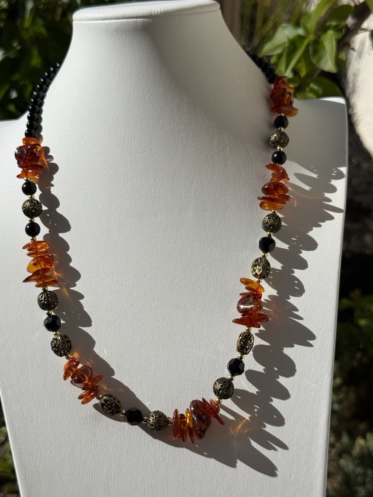Vintage Stunning Lee Sands Necklace with Amber Filigree Onyx Faceted Glass 22″L