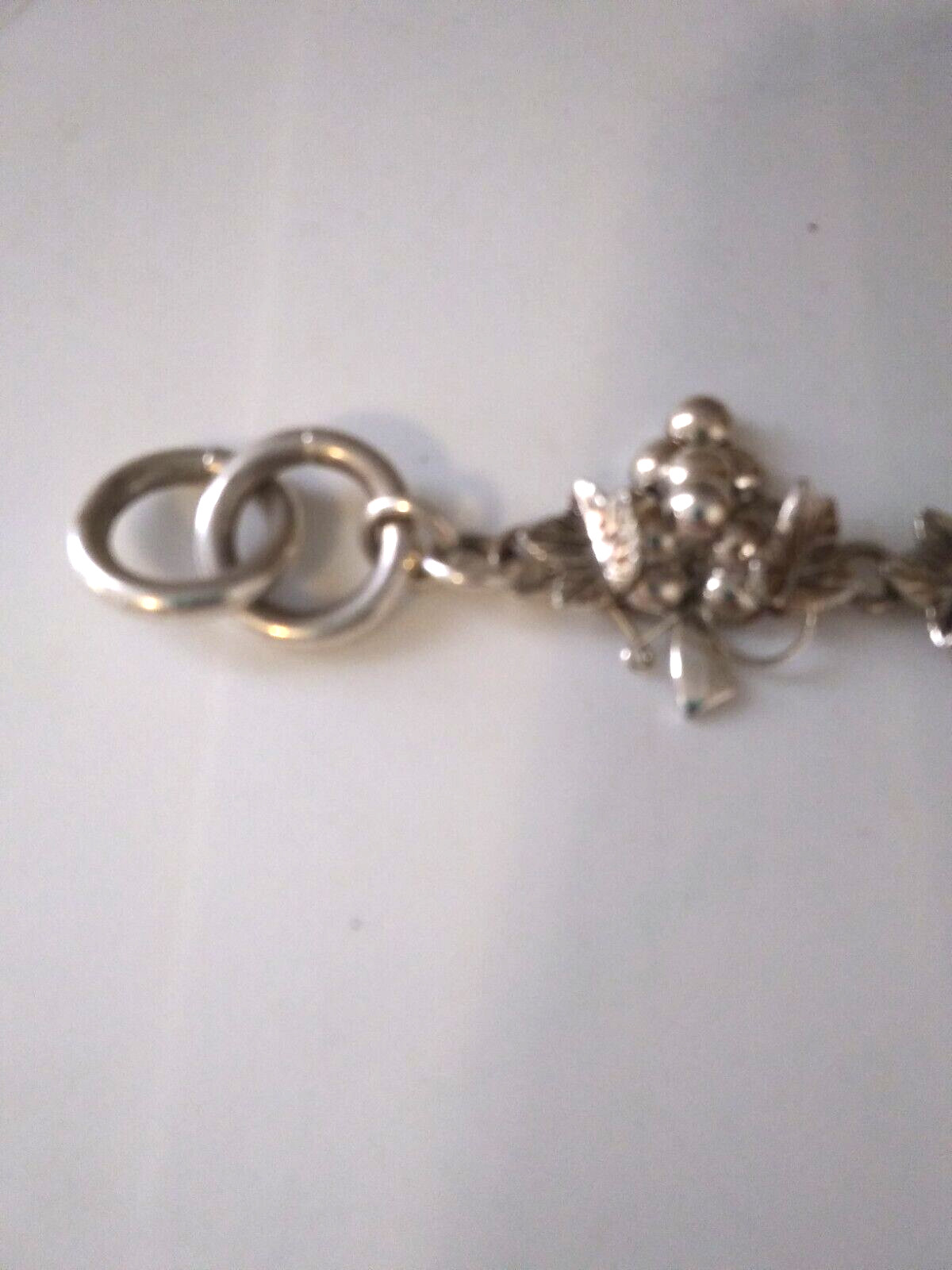 VTG 3D BEST GRAPE CLUSTER SILVER TONE CHUNKY STATEMENTS PIECE WITH TOGGLE CLASP