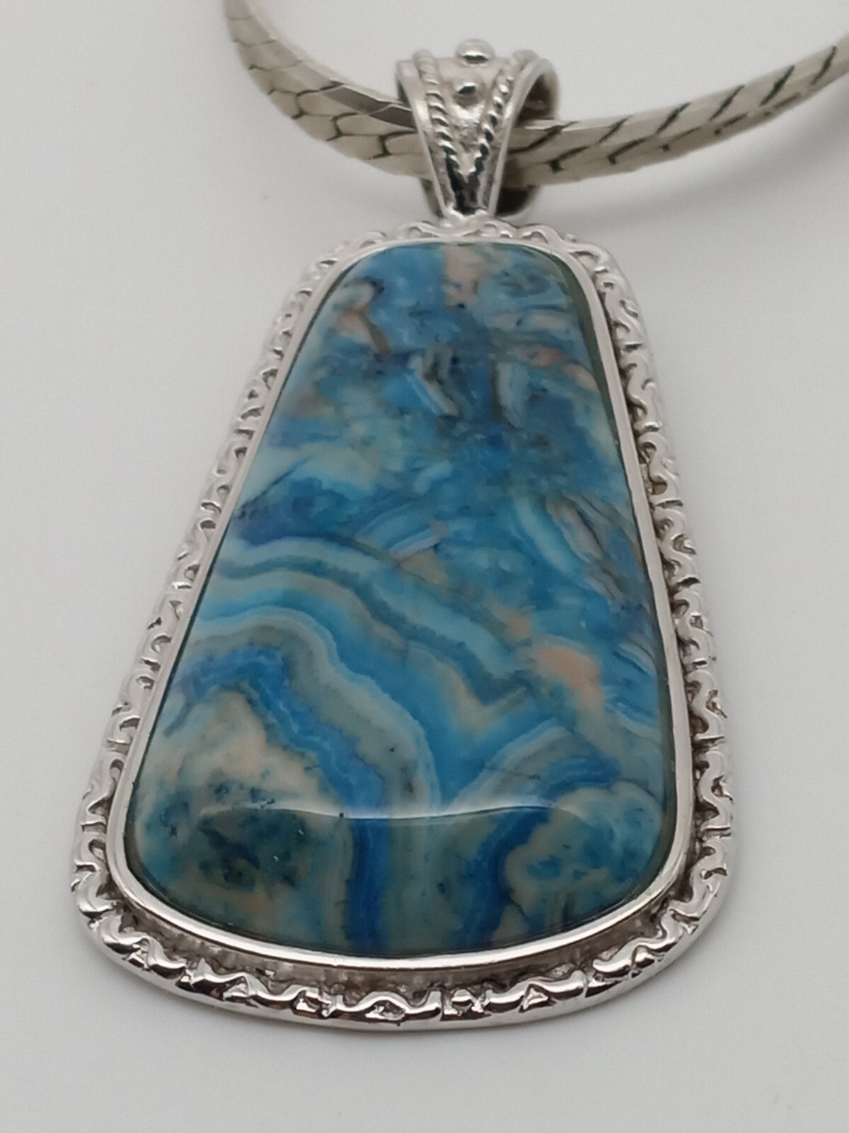 Napier Blue Stone Pendant Herringbone Chain Necklace Silver Tone Metal Shiny!