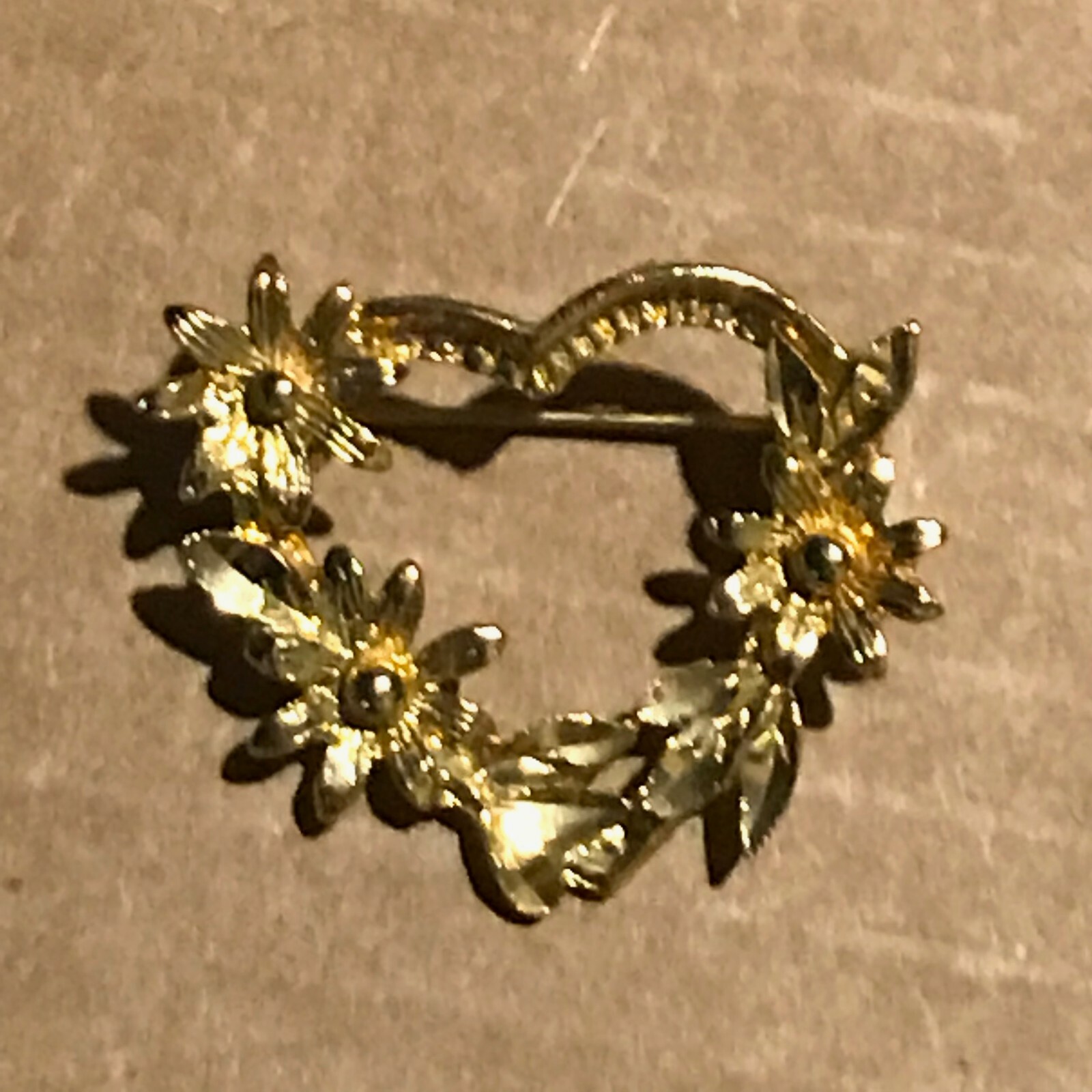 Estate Goldtone Heart with Flowers Pin Brooch – 1.5 x 1 and 3/8th’s inches –