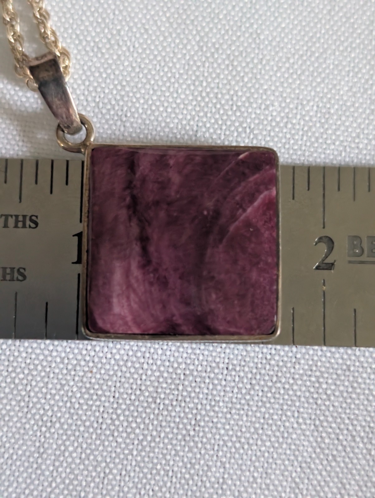 Vintage Square Sterling Silver 3/4″ Purple Spiny Oyster Pendant Necklace 16″+