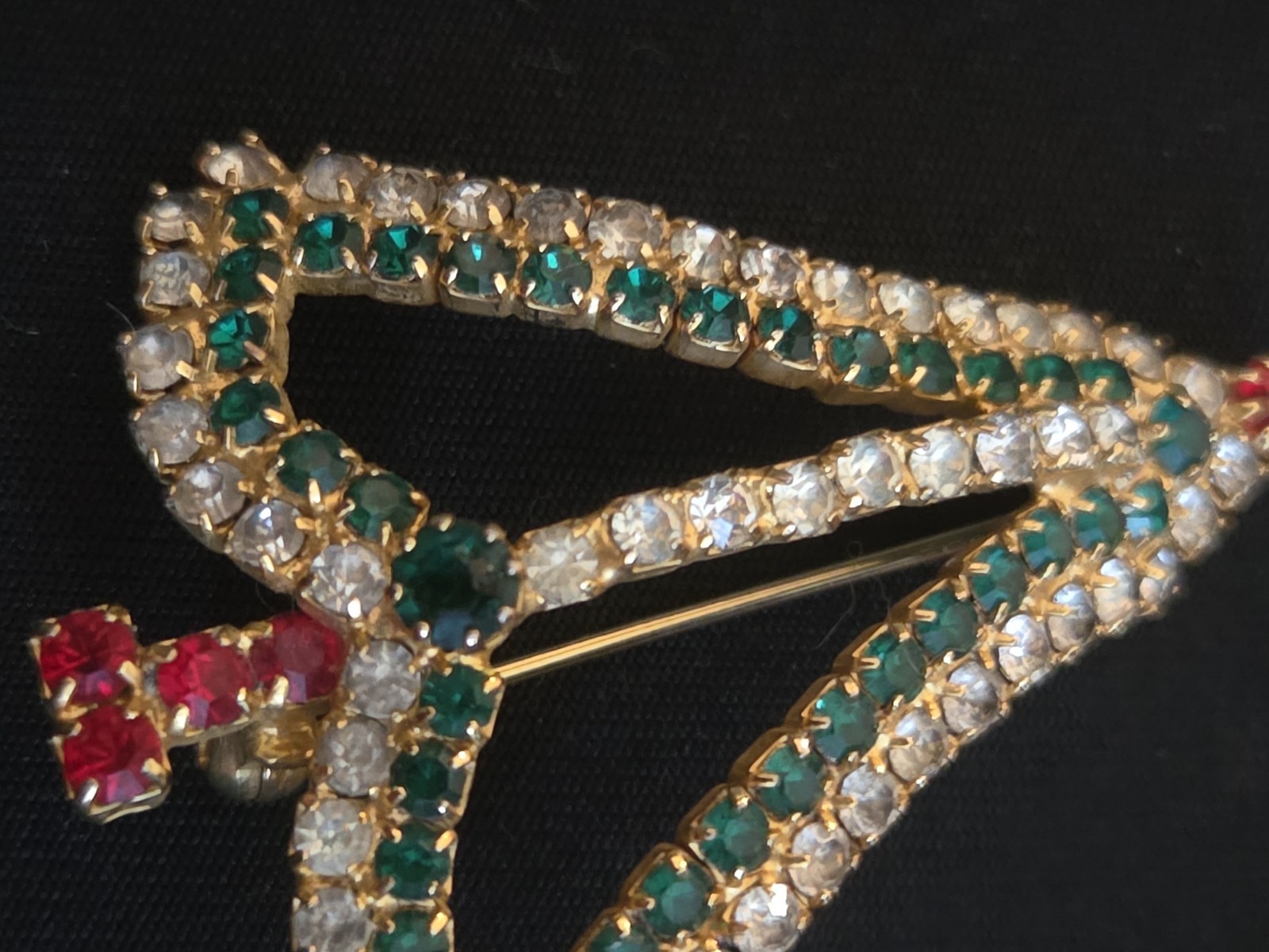 Vintage Gold Tone Green White Red Rhinestone Christmas Tree Outline Brooch