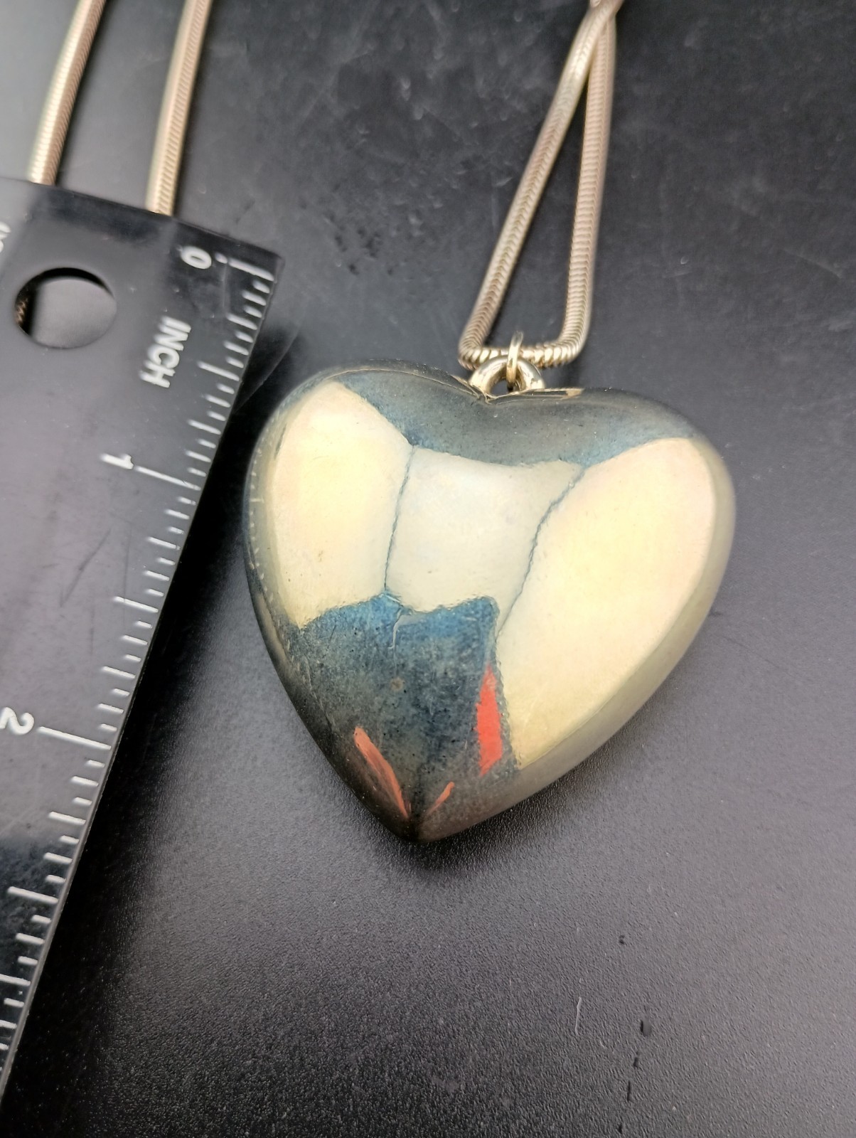 Vintage Shiny 70s Puffy Heart Pendant Necklace Silver Tone Round Chain 30″