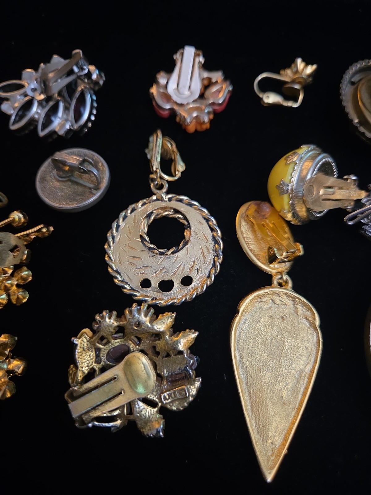 Lot Of Vintage Costume Jewelry Single Earrings Clip On Signed Arthur Pepper