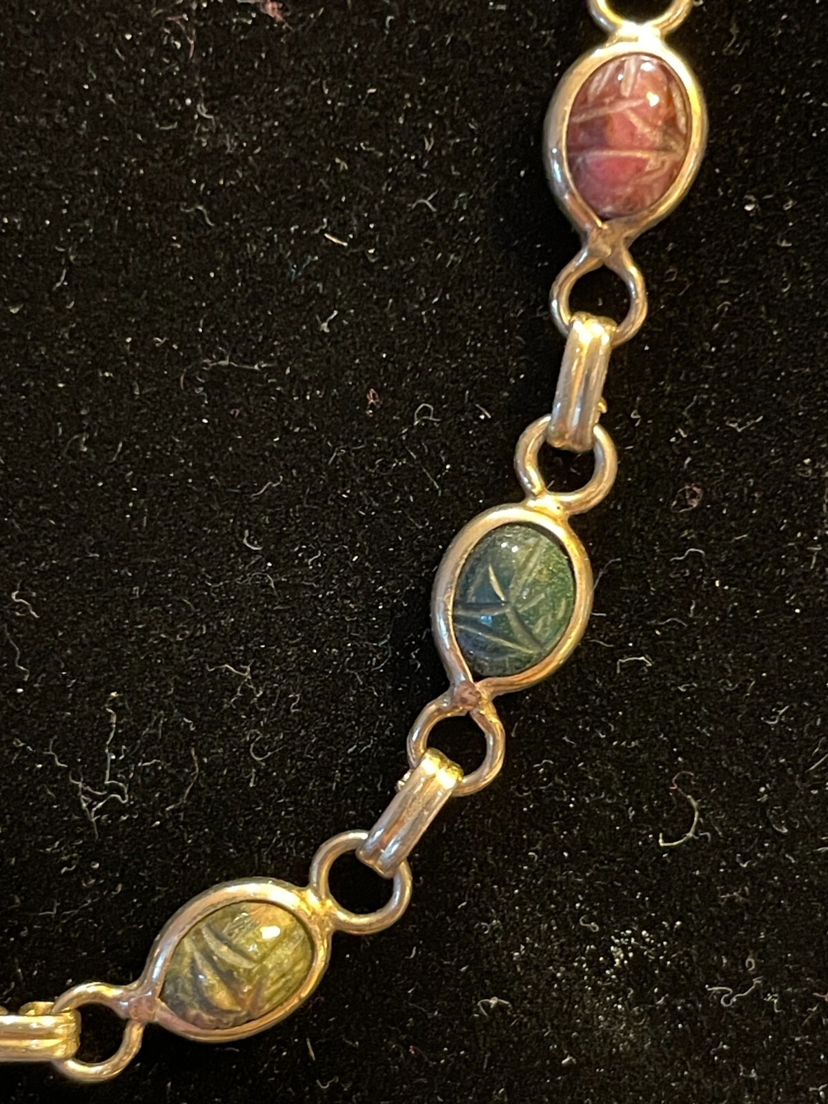Hadley Carved Stone Scarab & Yellow Gold-Filled Women’s 1960s Vintage Bracelet