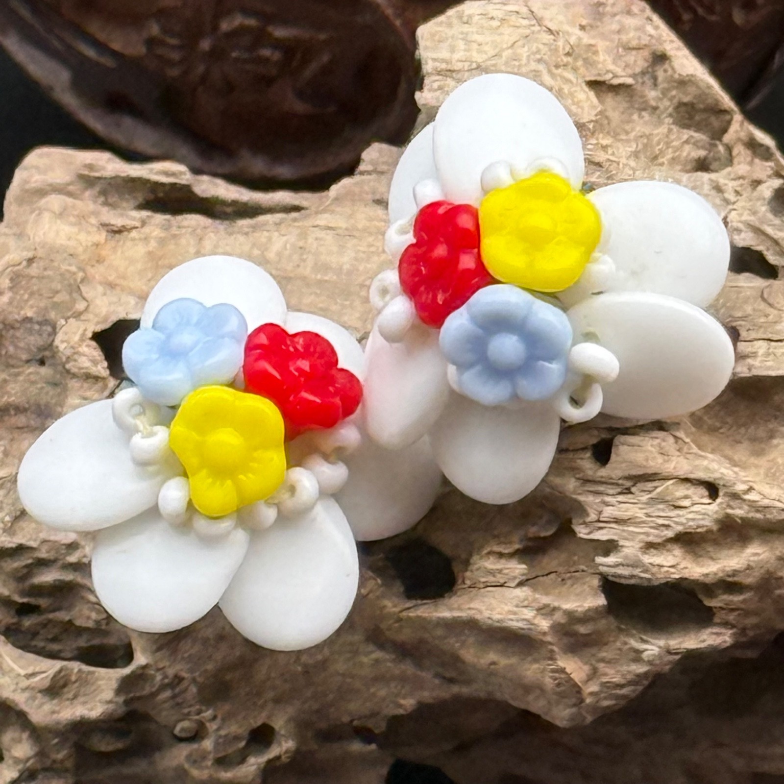 Vintage West Germany White Lucite Flower Screwback Earrings 1950s Floral