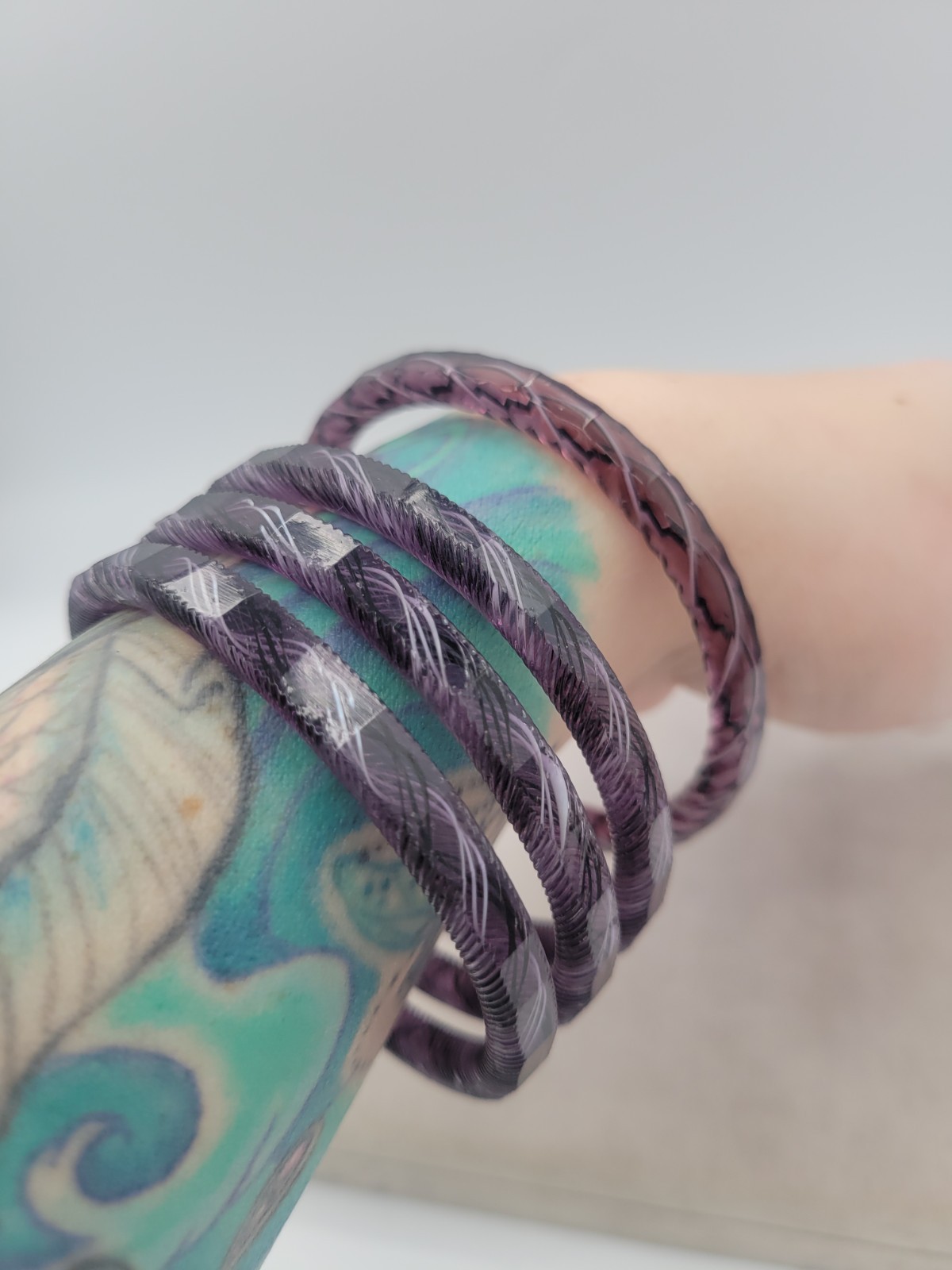 Vintage Murano Purple Art Glass White Black Swirl Ribbon Faceted Bangle Bracelet