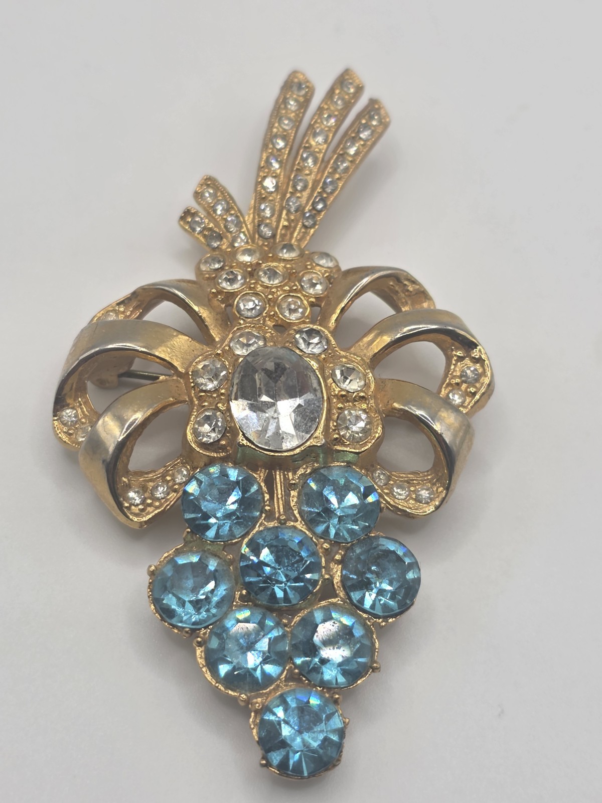 Vintage Blue And Clear Crystal Grape Gold-Tone Pin Brooch – 4 Inches